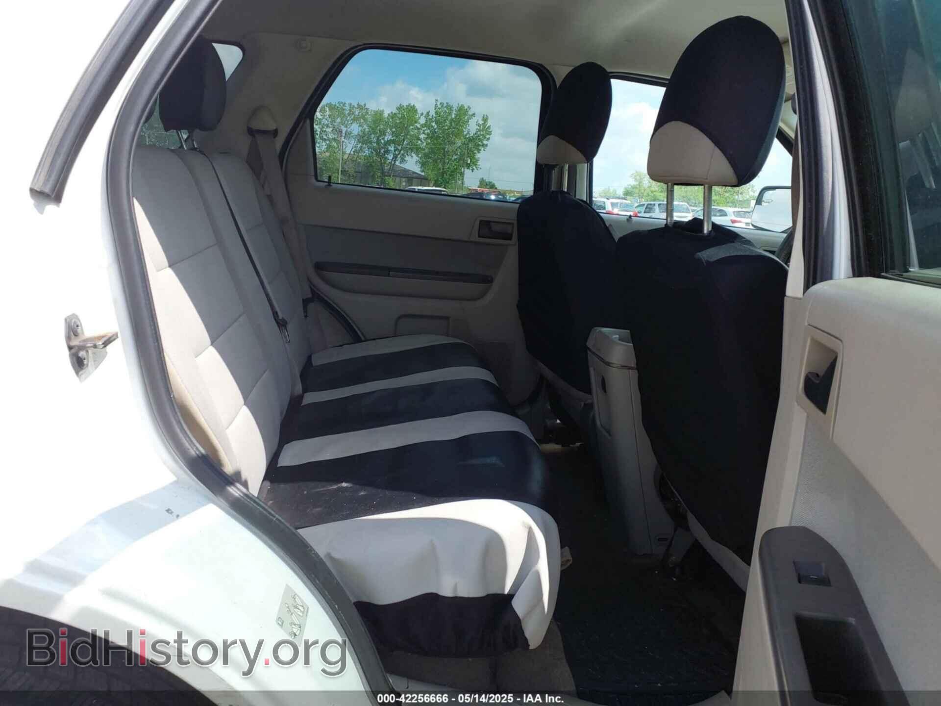 2011 FORD ESCAPE - VIN: 1FMCU9D70BKB26410 - Фото 8