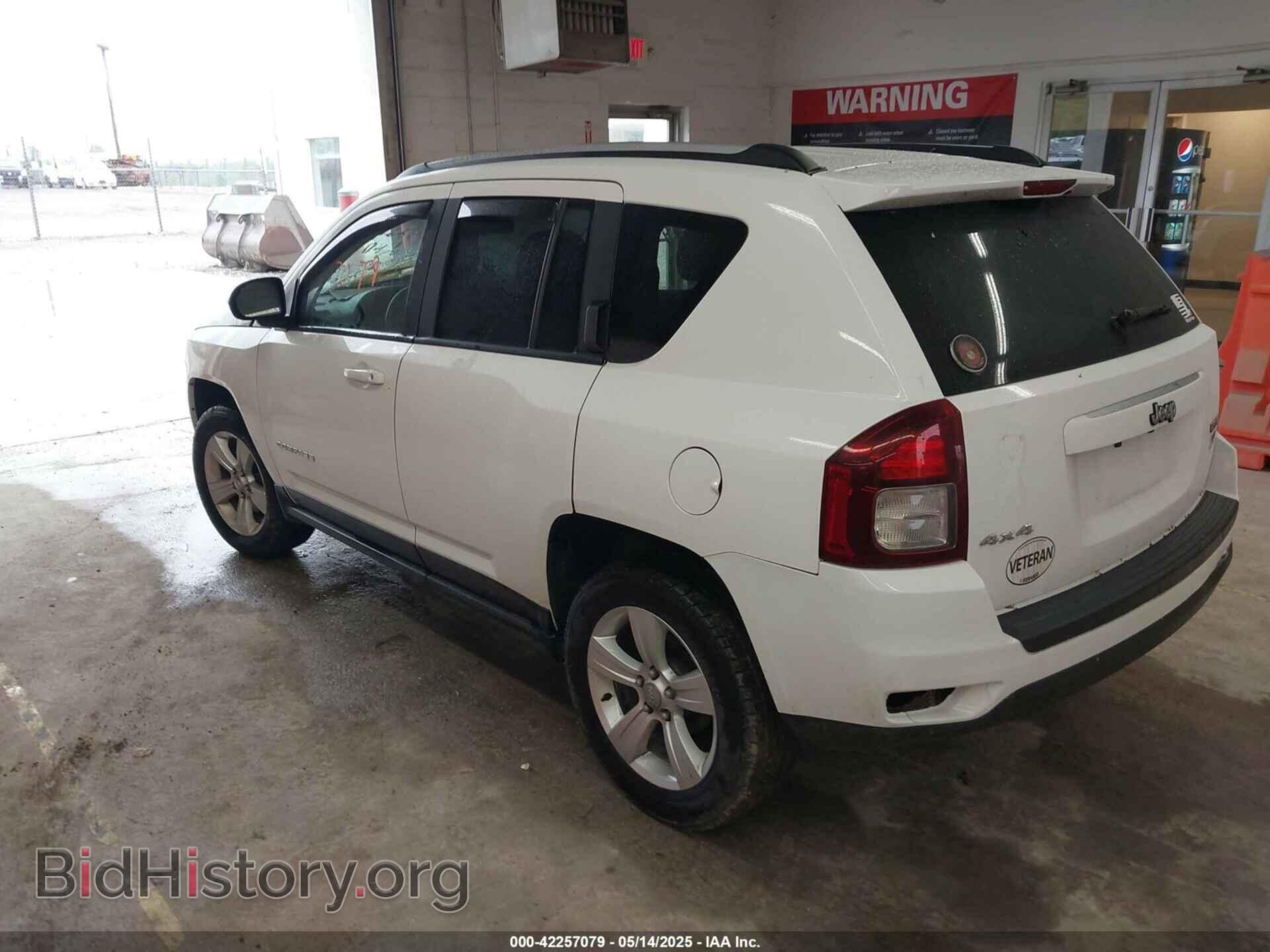 2015 JEEP COMPASS - VIN: 1C4NJDBBXFD437899 - Фото 3