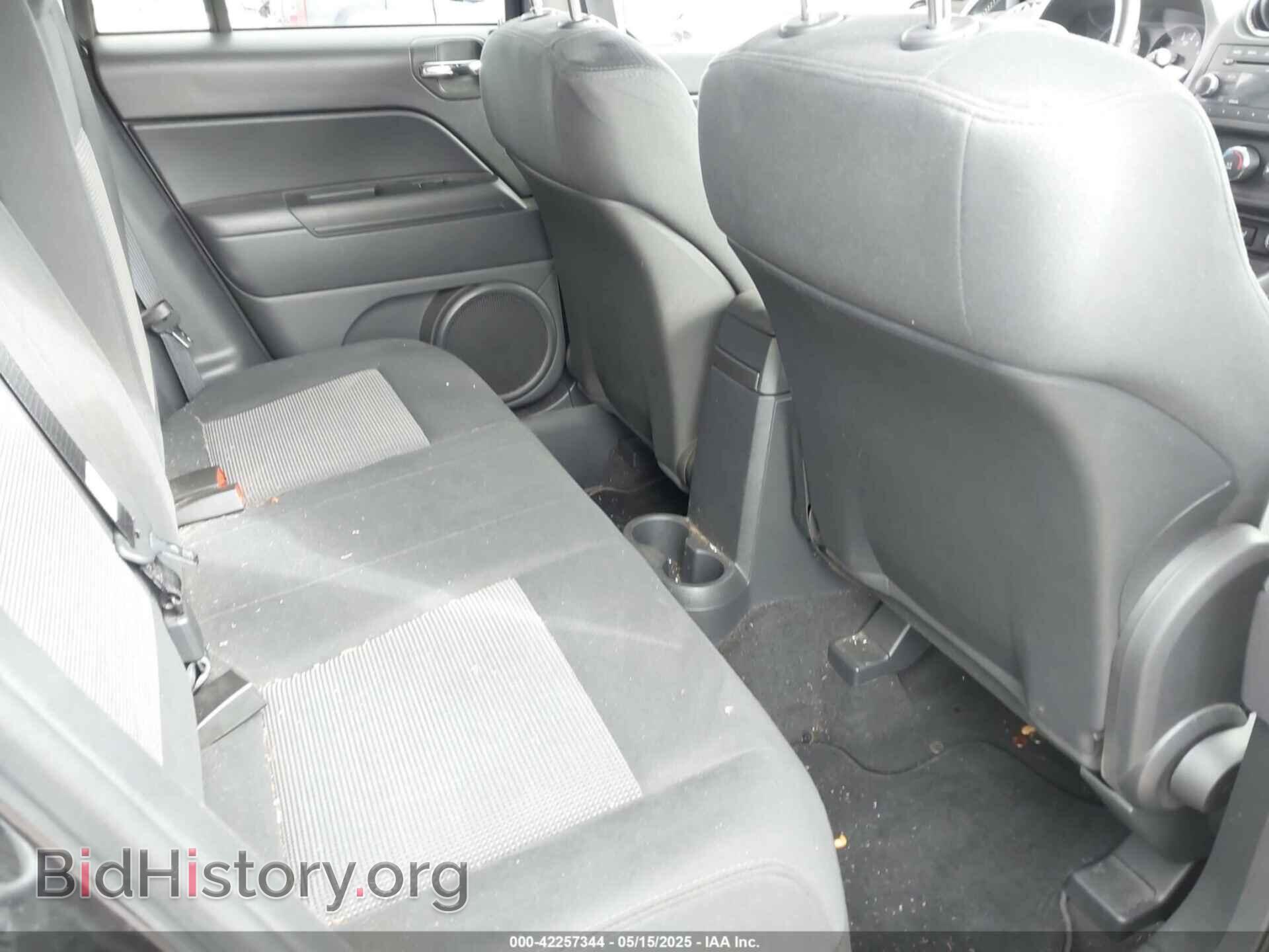 2011 JEEP COMPASS - VIN: 1J4NF1FB7BD193854 - Photo 8