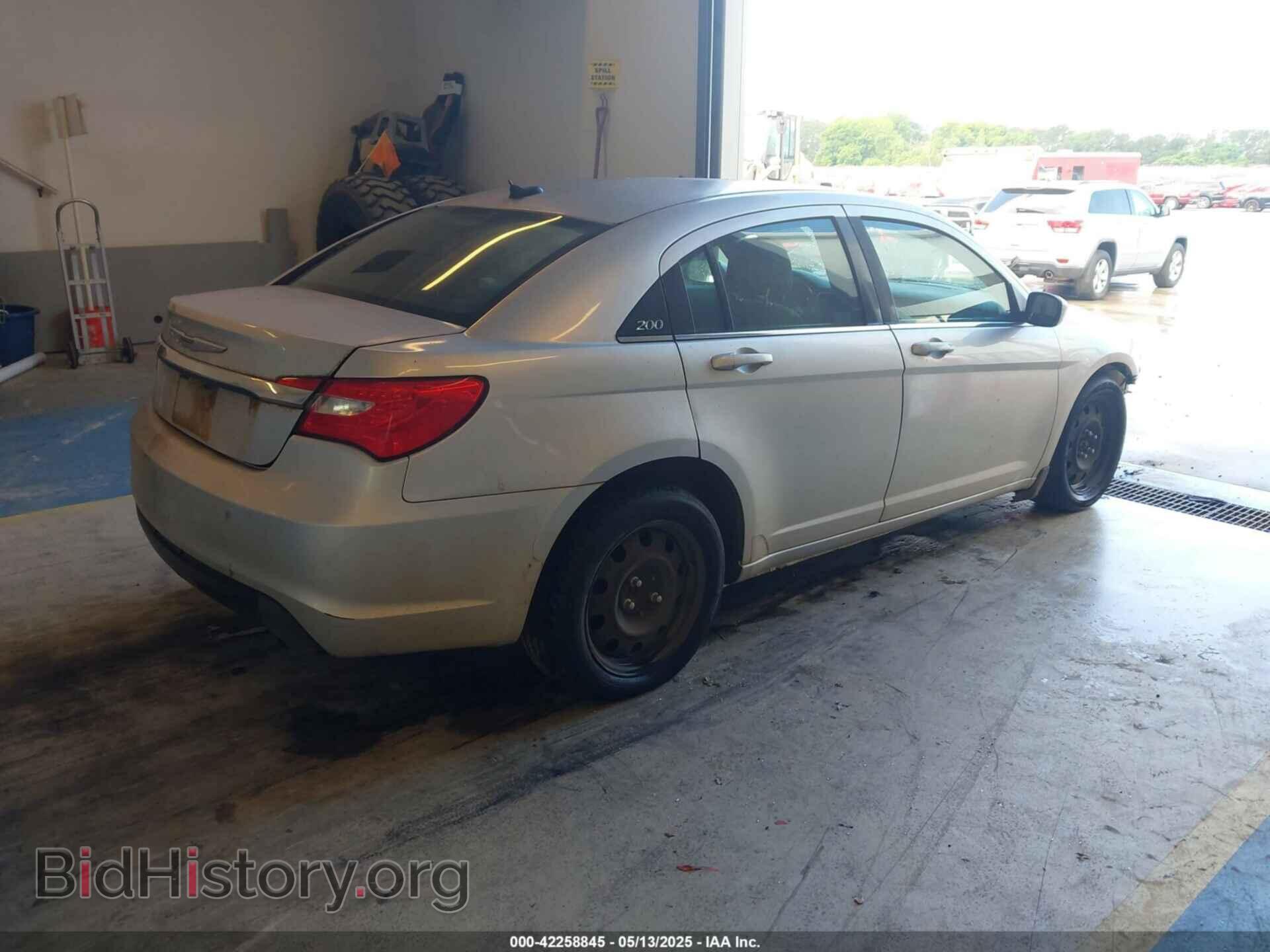 2012 CHRYSLER 200 - VIN: 1C3CCBBB6CN100372 - Фото 4
