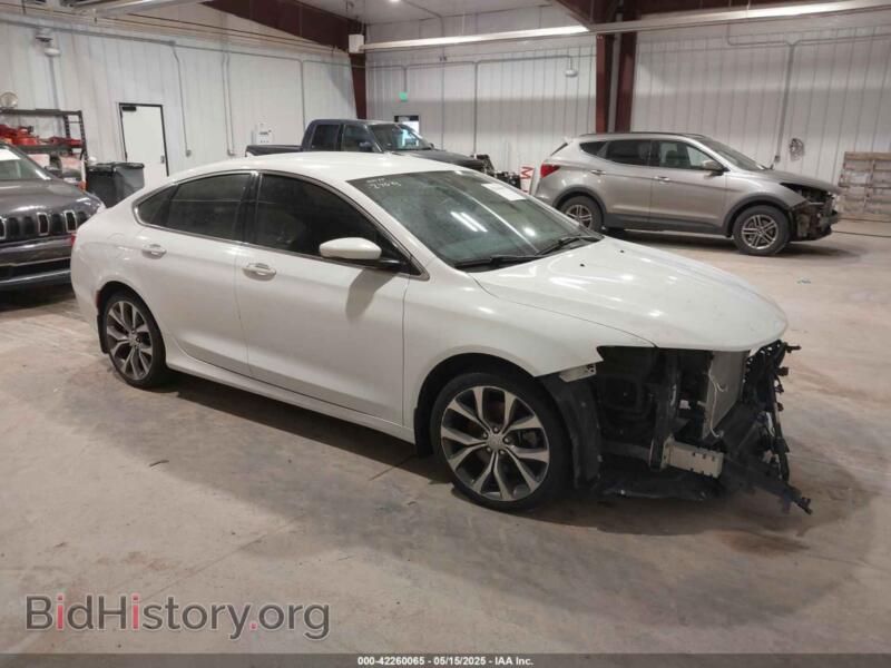2015 Chrysler 200 C (VIN 1C3CCCCG8FN634302) — фото 1 из 11, IAAI, повреждение: передняя часть