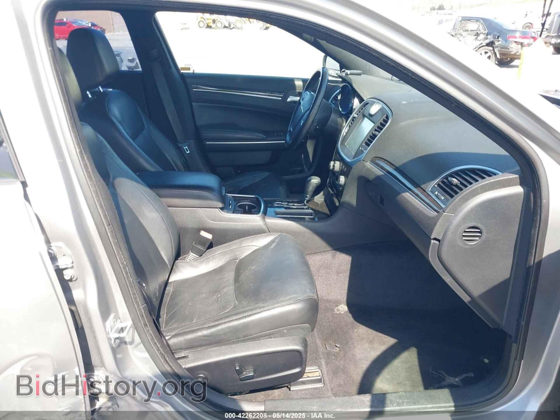 2011 CHRYSLER 300 - VIN: 2C3CA5CG3BH537240 - Фото 5