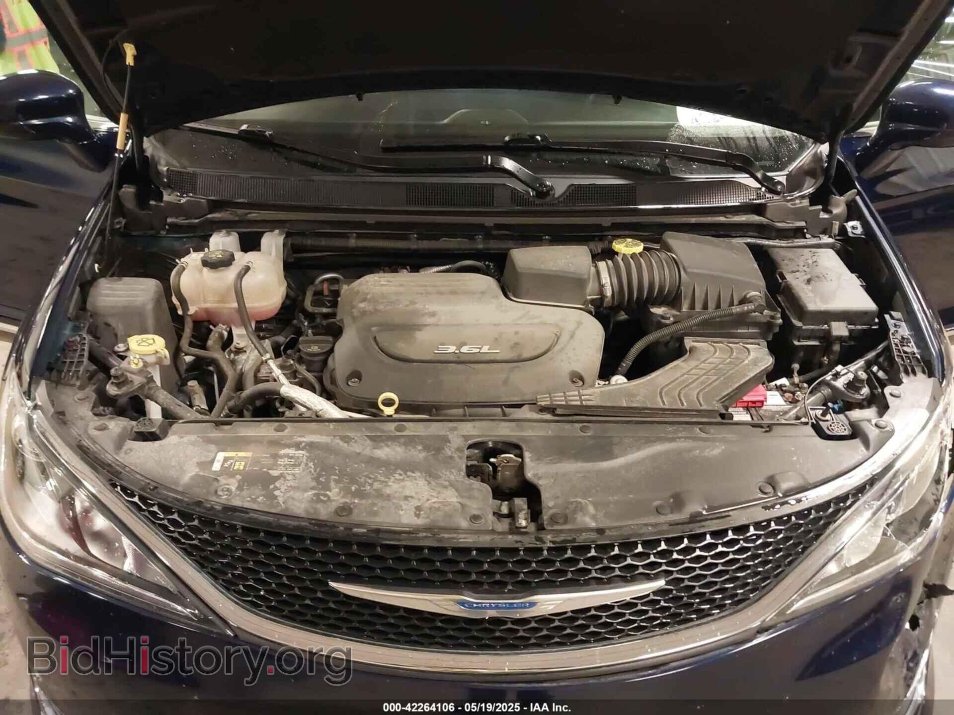 2018 CHRYSLER PACIFICA - VIN: 2C4RC1EG6JR288141 - Фото 10