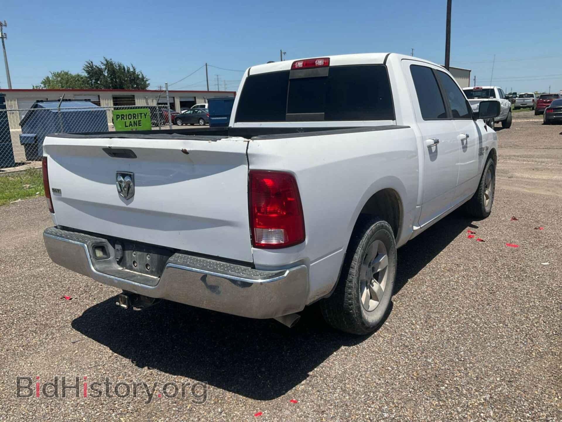 2016 RAM 1500 - VIN: 1C6RR6LT2GS183249 - Фото 3