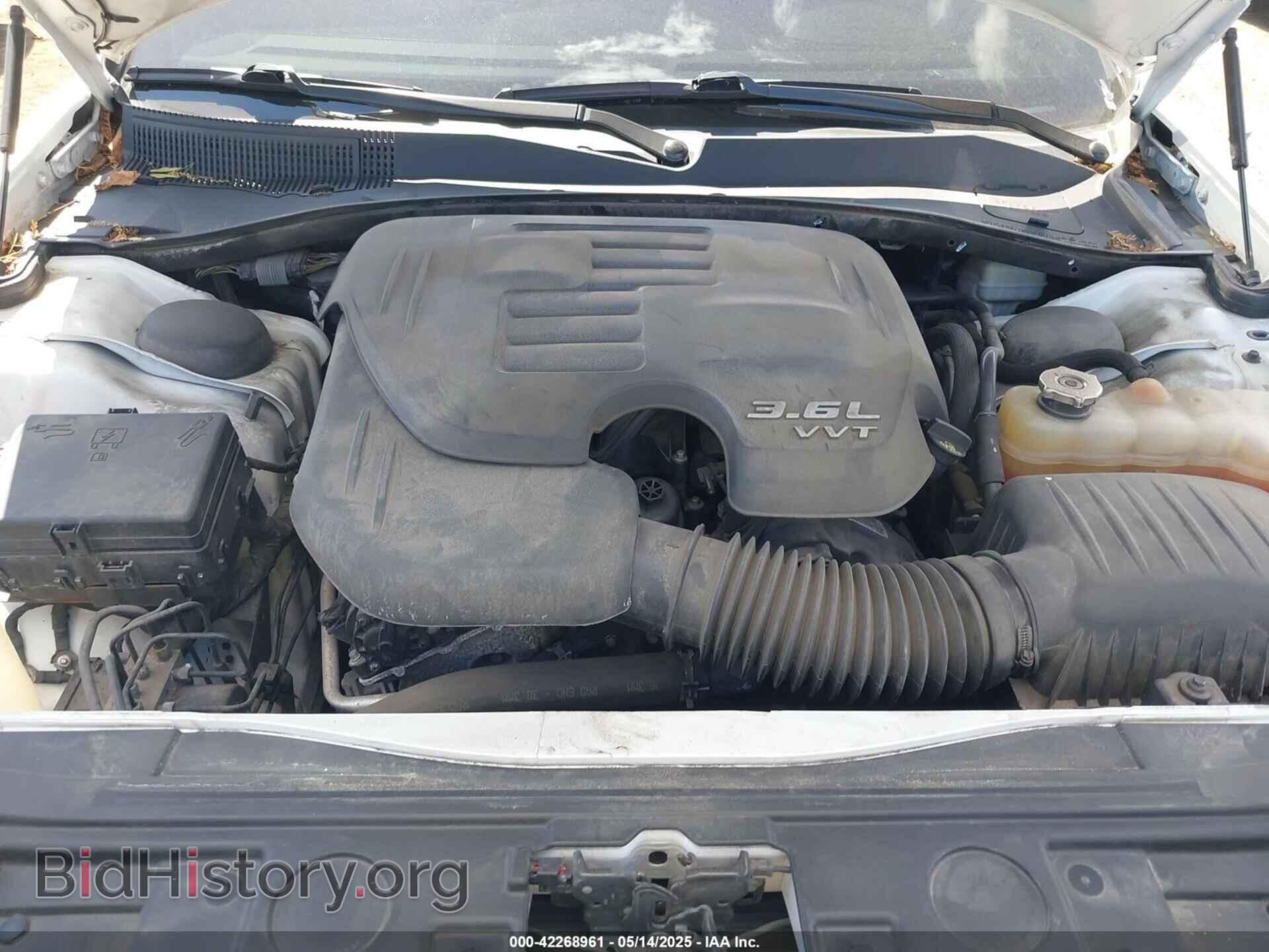 2014 CHRYSLER 300 - VIN: 2C3CCARG0EH298020 - Фото 10
