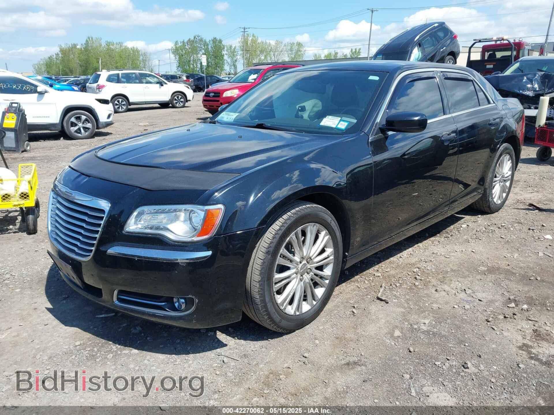 2013 CHRYSLER 300 - VIN: 2C3CCARG0DH559984 - Фото 2