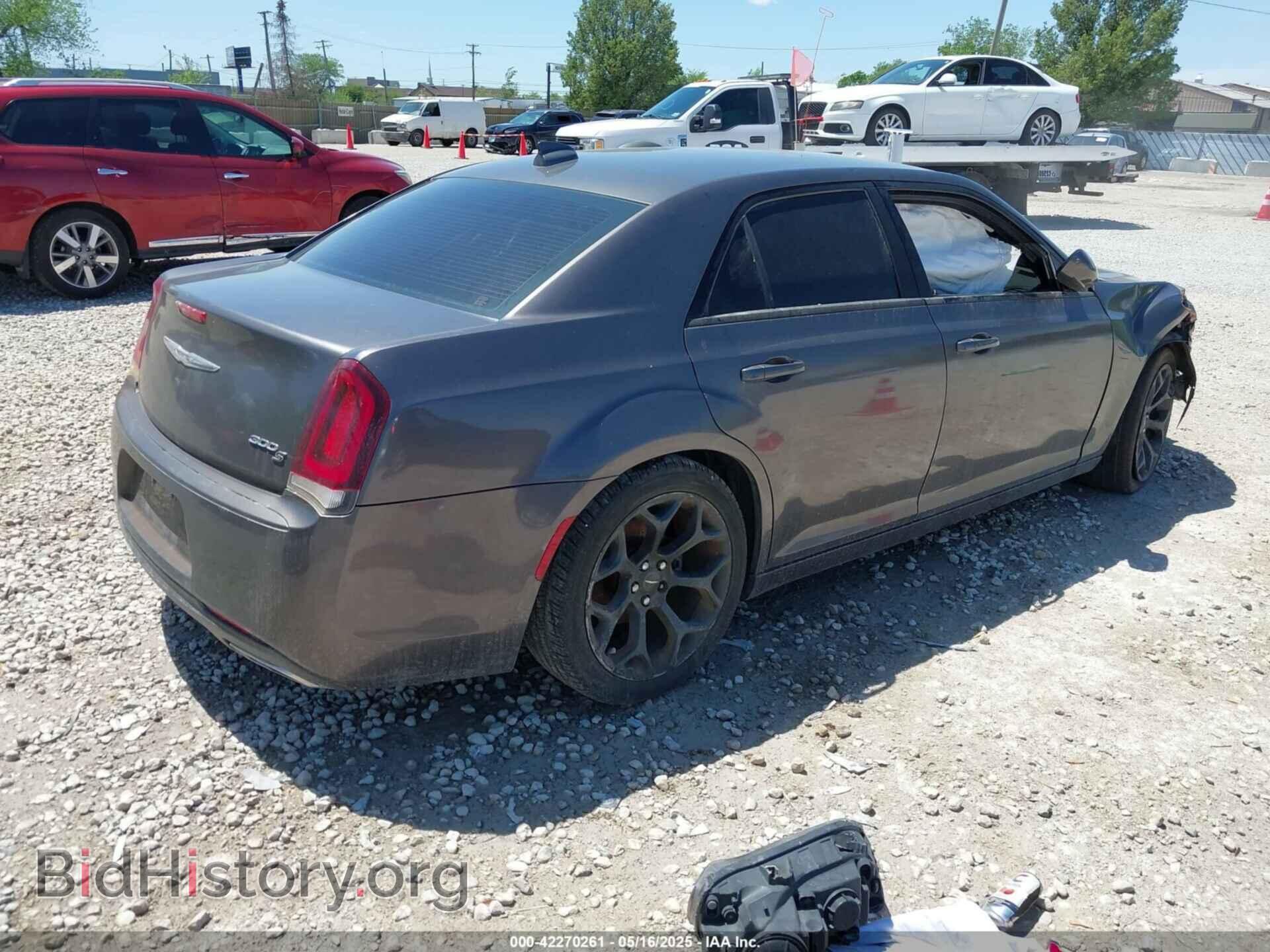 2019 CHRYSLER 300 - VIN: 2C3CCABG3KH654014 - Photo 4