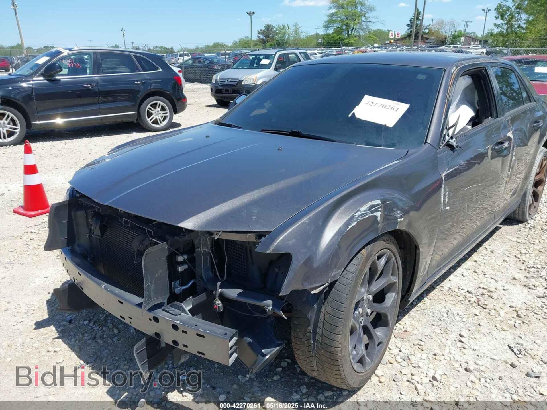 2019 CHRYSLER 300 - VIN: 2C3CCABG3KH654014 - Photo 6