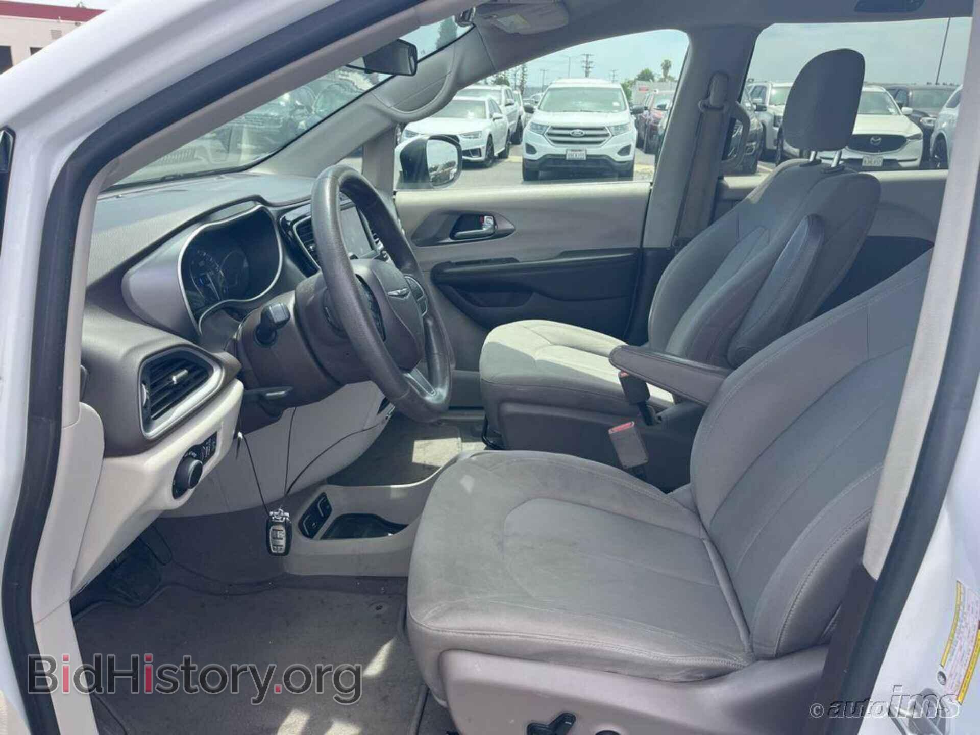 2019 CHRYSLER PACIFICA - VIN: 2C4RC1DG9KR559616 - Фото 8