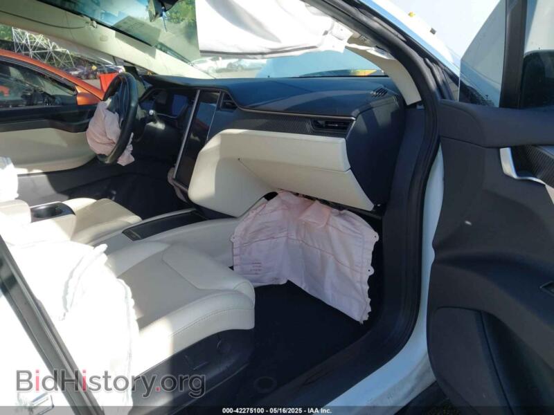2018 Tesla MODEL X (VIN 5YJXCDE2XJF126571) — photo 5 of 17