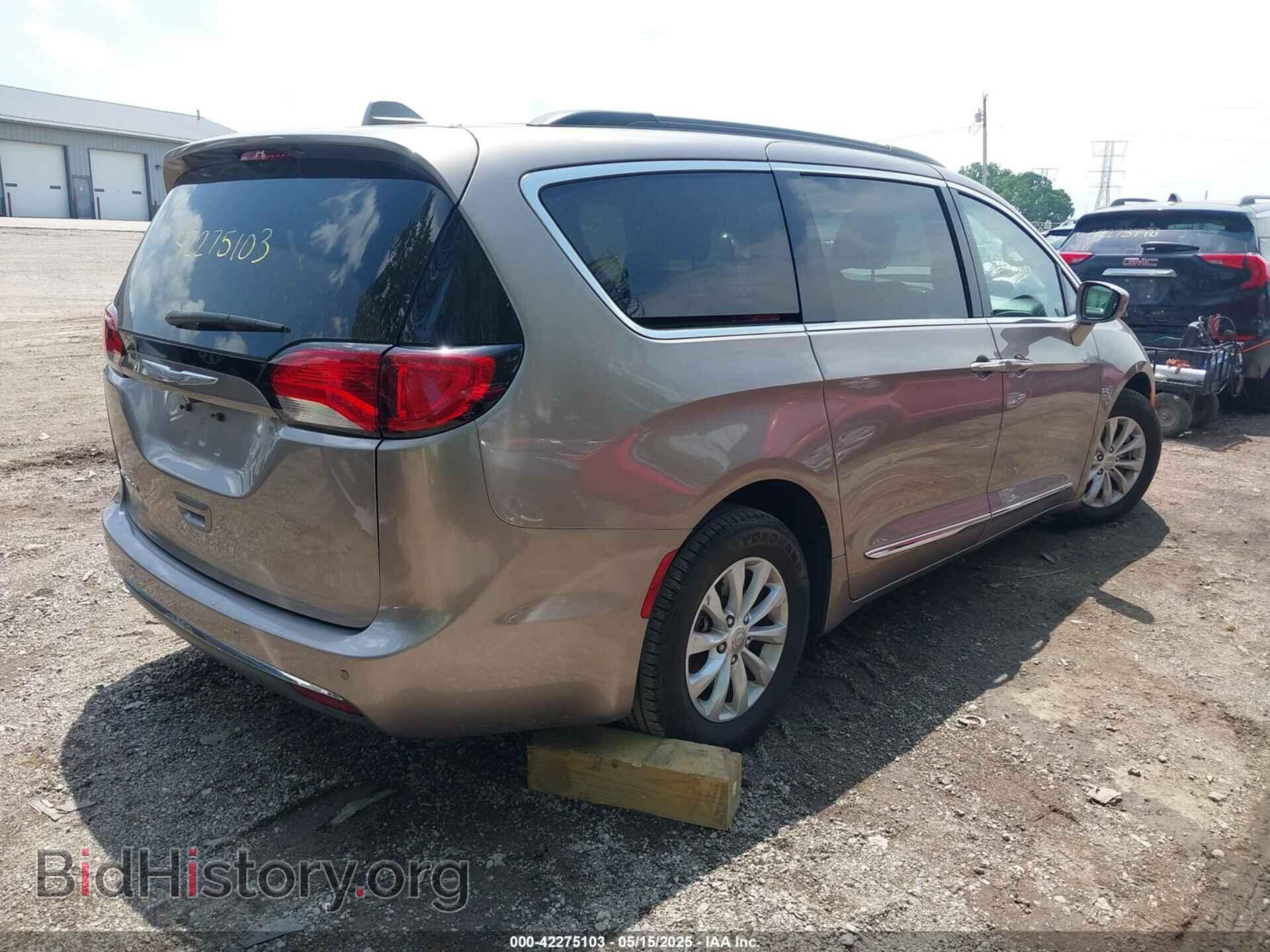 2017 CHRYSLER PACIFICA - VIN: 2C4RC1BGXHR569390 - Photo 4