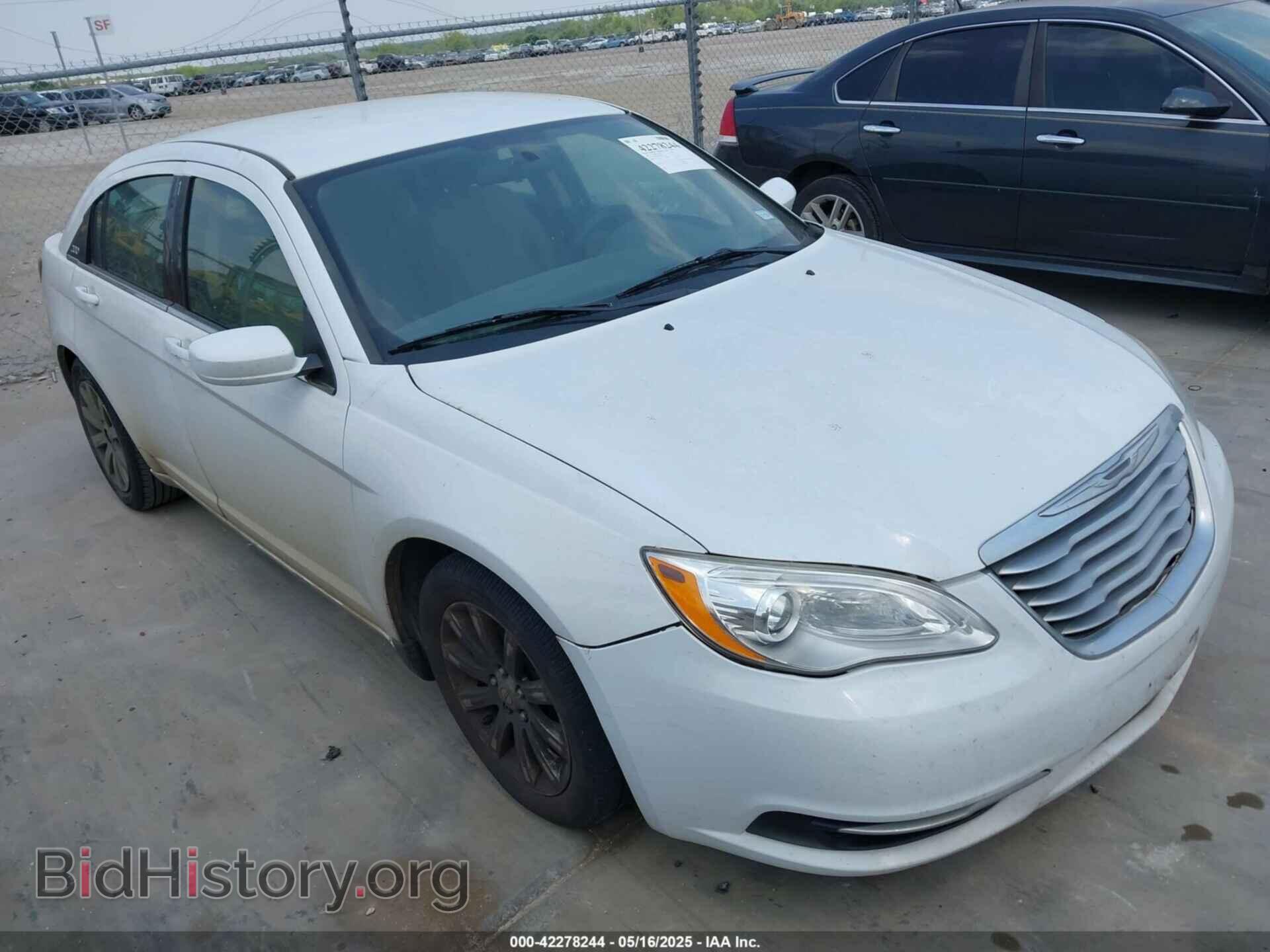 Photo 1C3CCBBG5DN559857 - CHRYSLER 200 2013