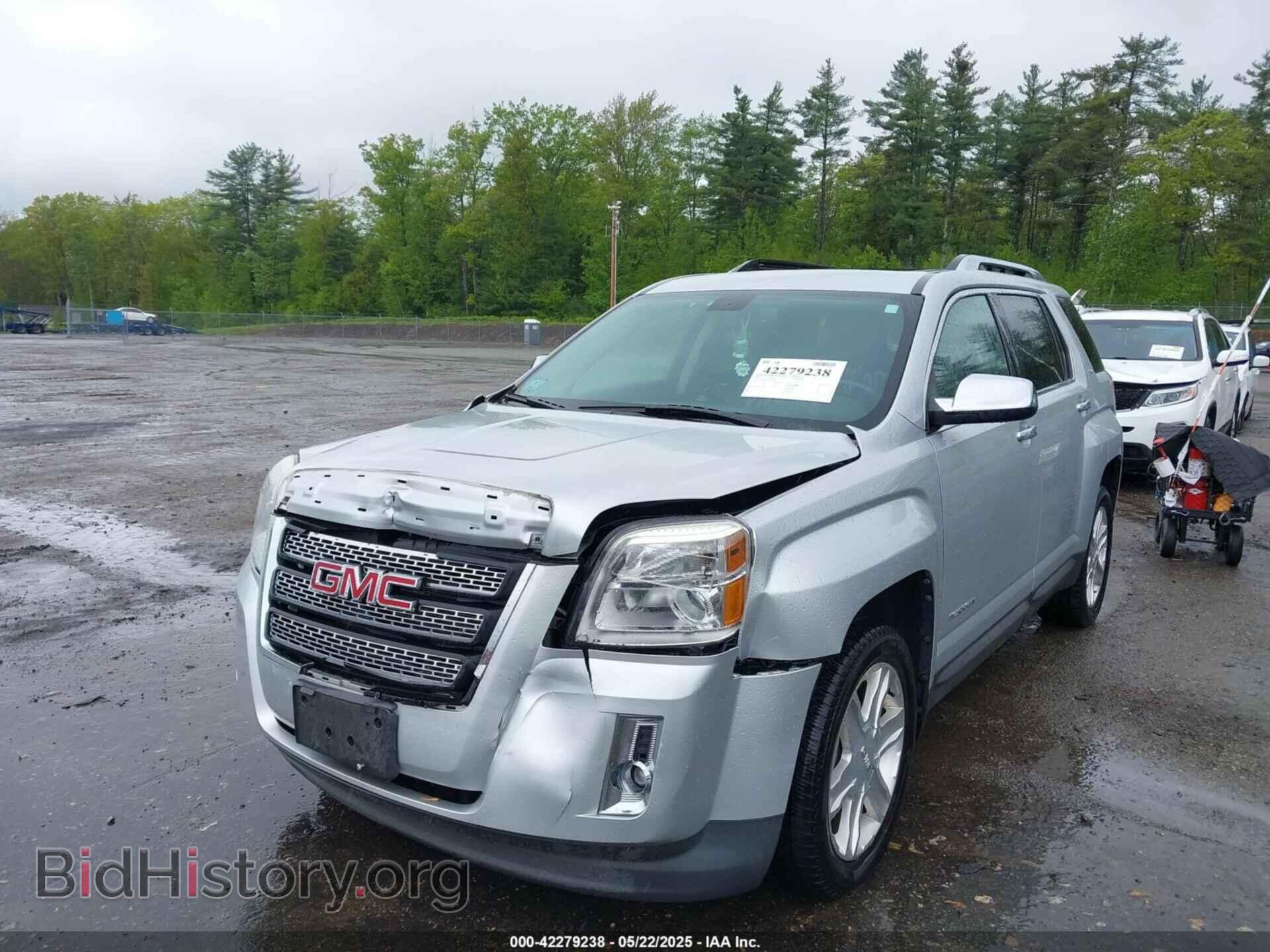 2011 GMC TERRAIN - VIN: 2CTFLXE50B6327916 - Photo 2