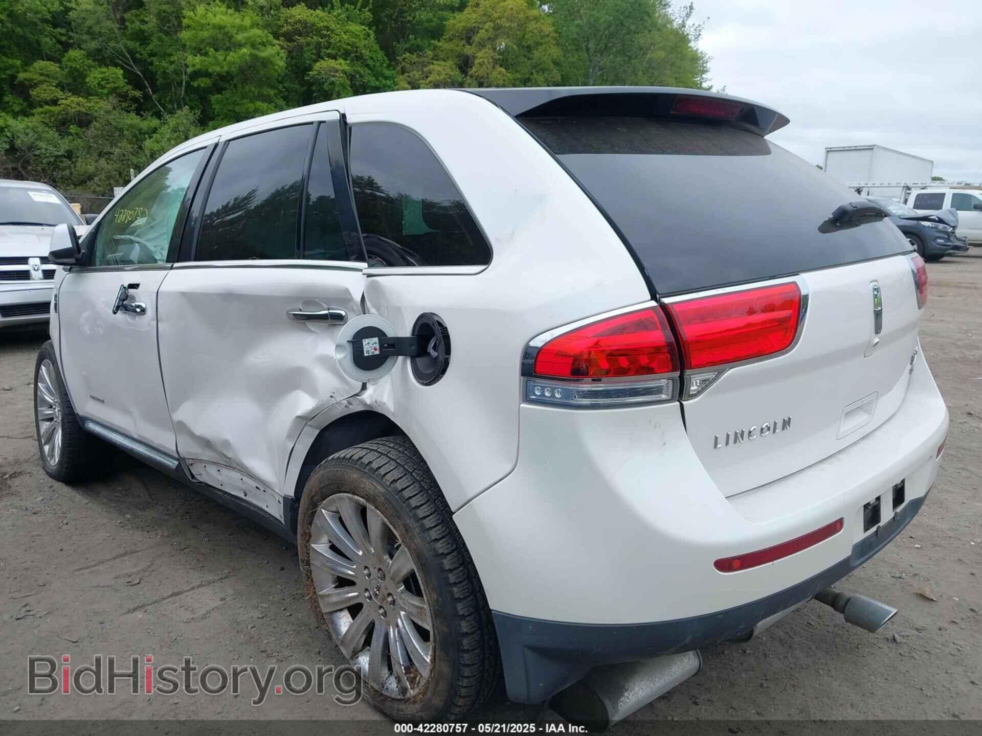 2011 LINCOLN MKX - VIN: 2LMDJ8JK1BBJ08237 - Фото 3