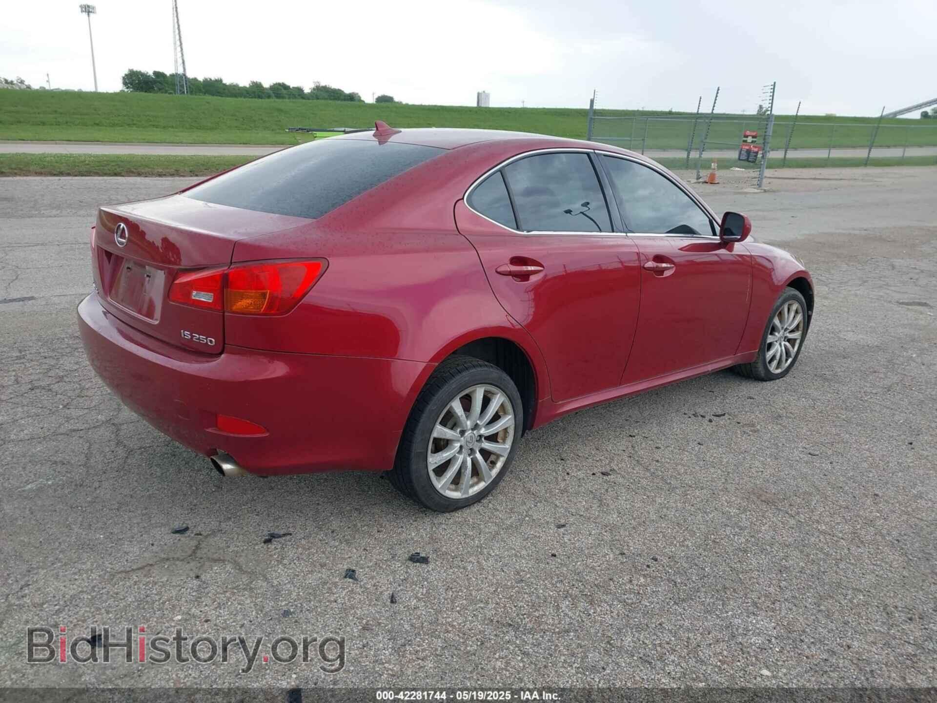 2007 LEXUS IS 250 - VIN: JTHCK262572018597 - Photo 4