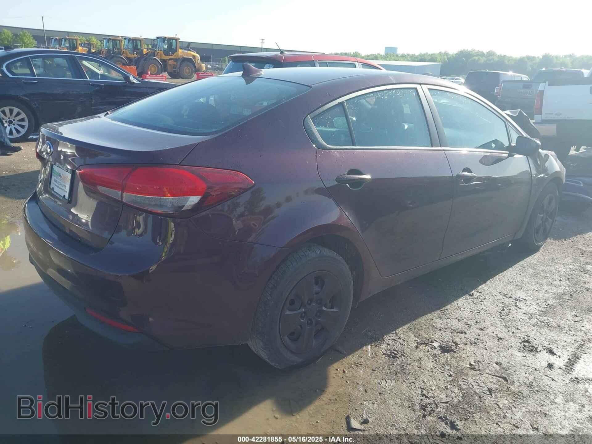 2017 KIA FORTE - VIN: 3KPFK4A78HE050199 - Фото 4
