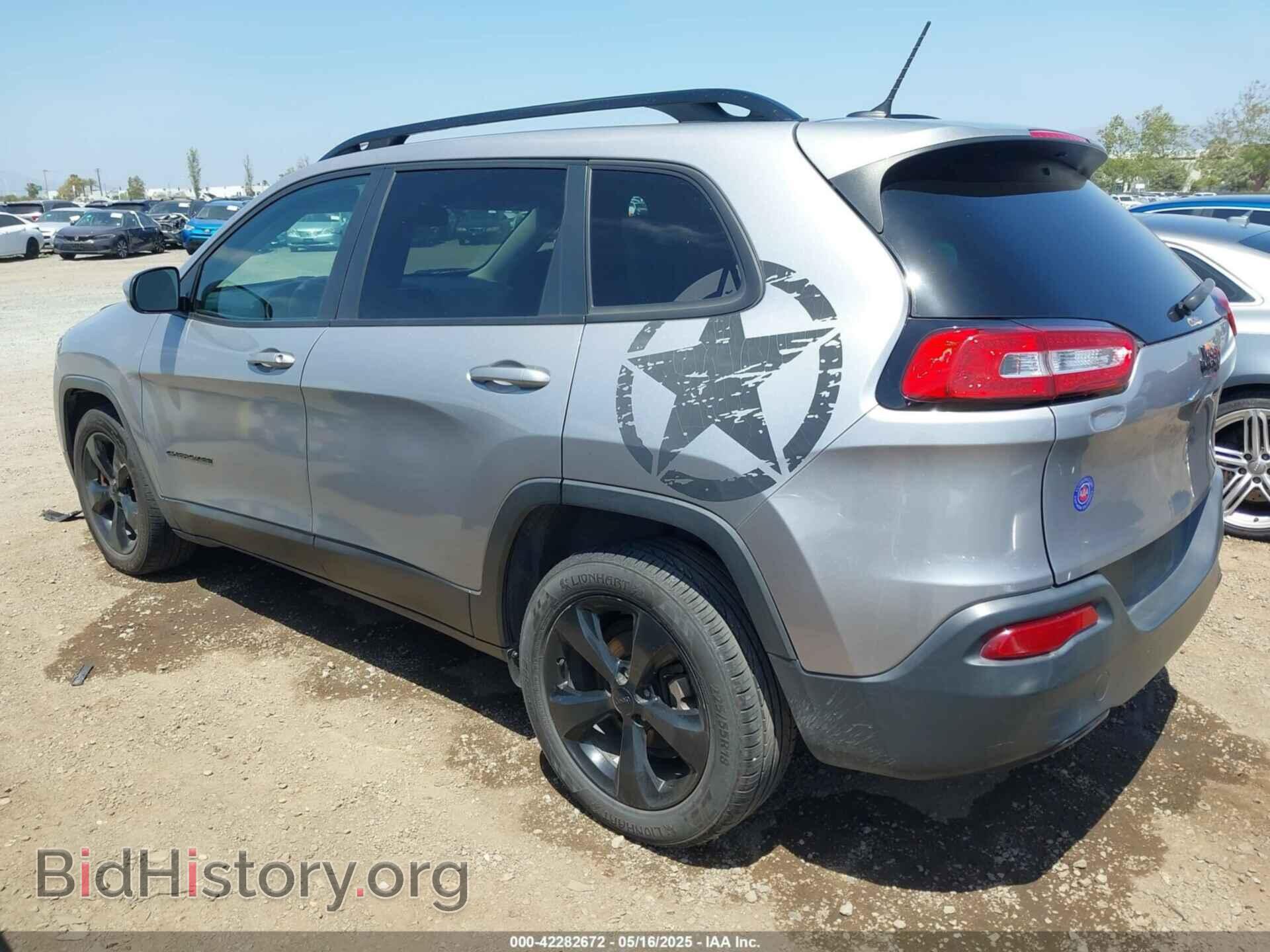 2018 JEEP CHEROKEE - VIN: 1C4PJLCB9JD556540 - Фото 3