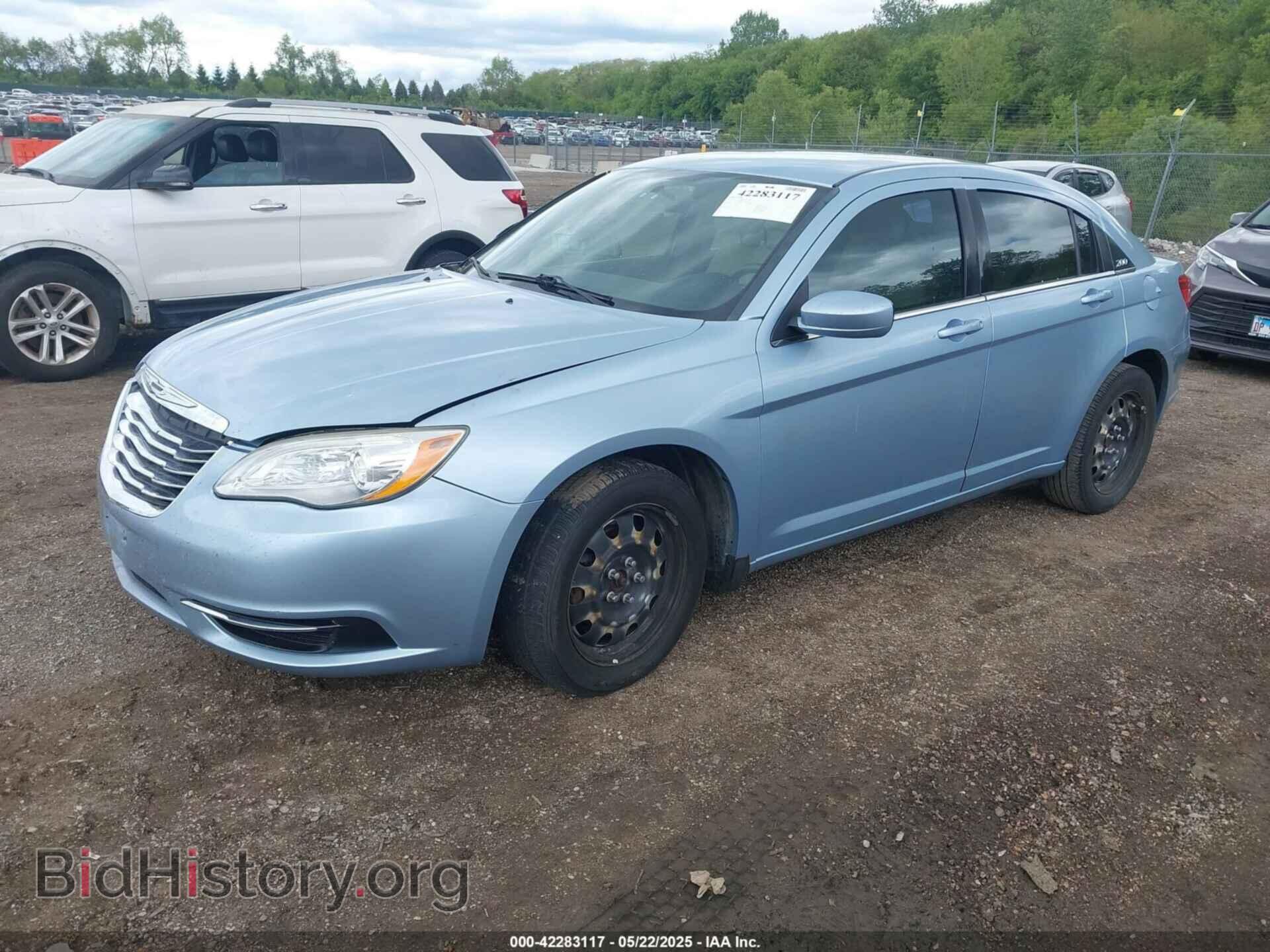 2012 CHRYSLER 200 - VIN: 1C3CCBAB8CN246743 - Фото 2