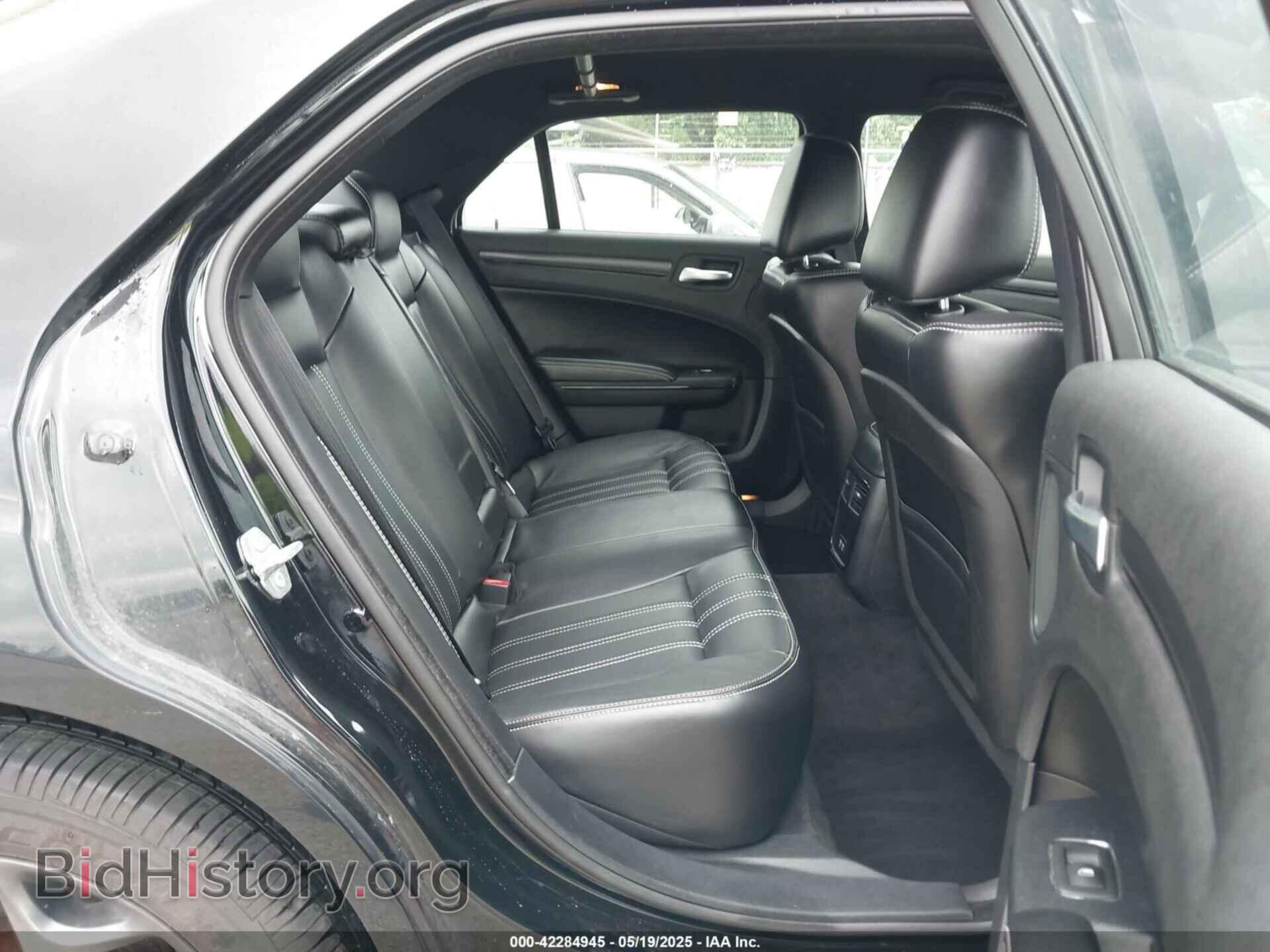 2015 CHRYSLER 300 - VIN: 2C3CCAGG1FH923044 - Фото 8