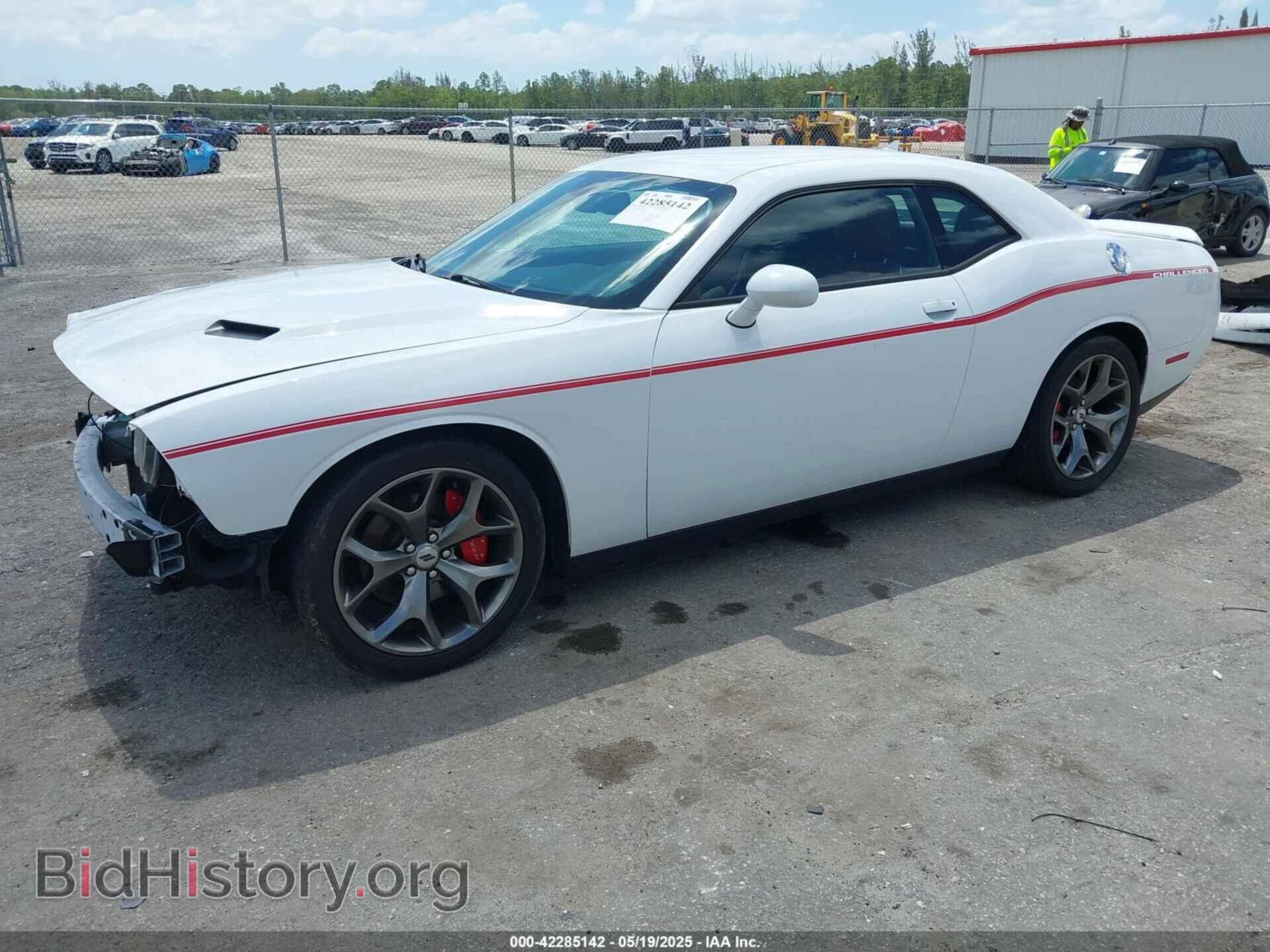 2017 DODGE CHALLENGER - VIN: 2C3CDZAG4HH572900 - Photo 2