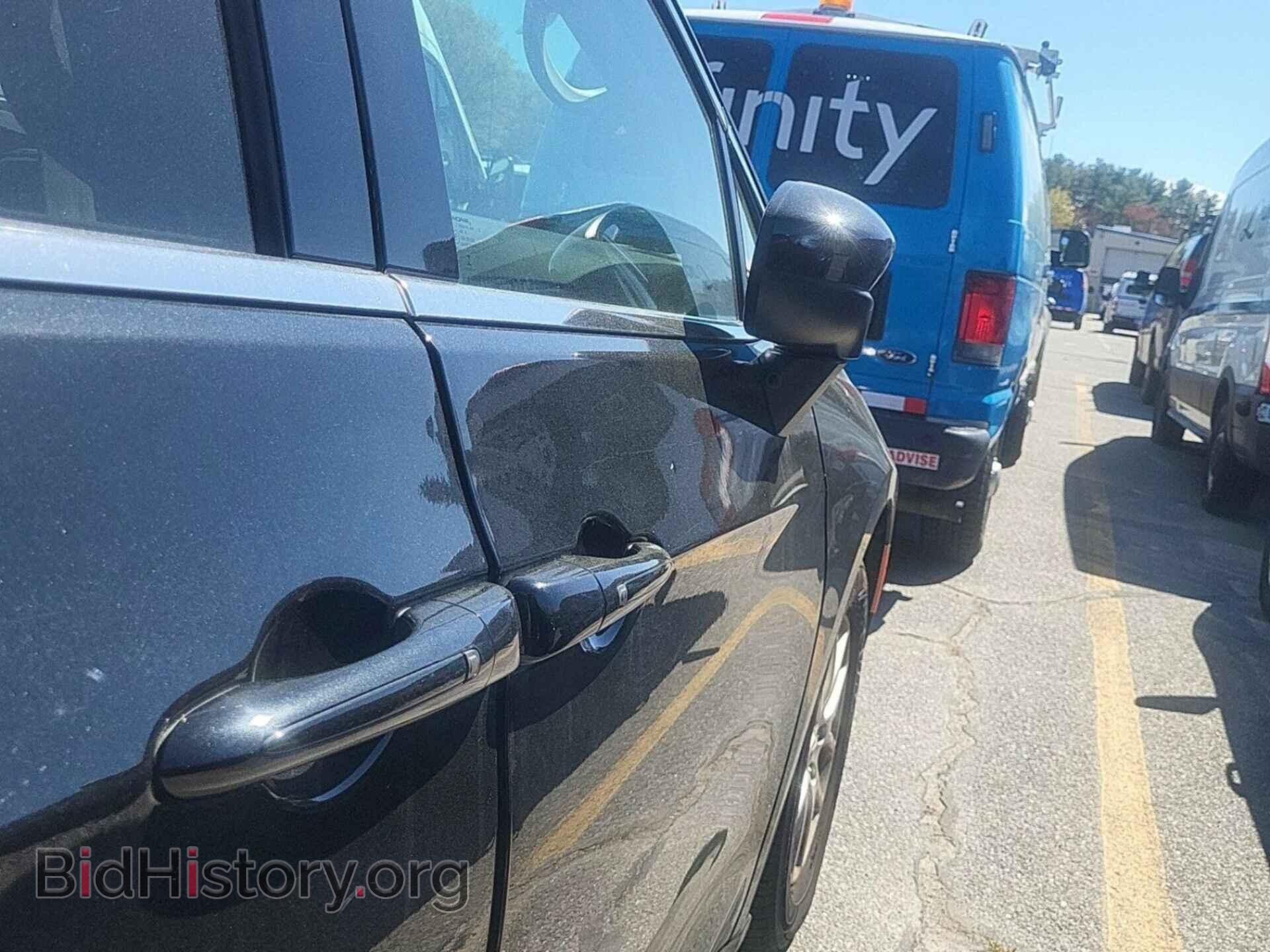 2019 CHRYSLER PACIFICA - VIN: 2C4RC1DG9KR652121 - Фото 2