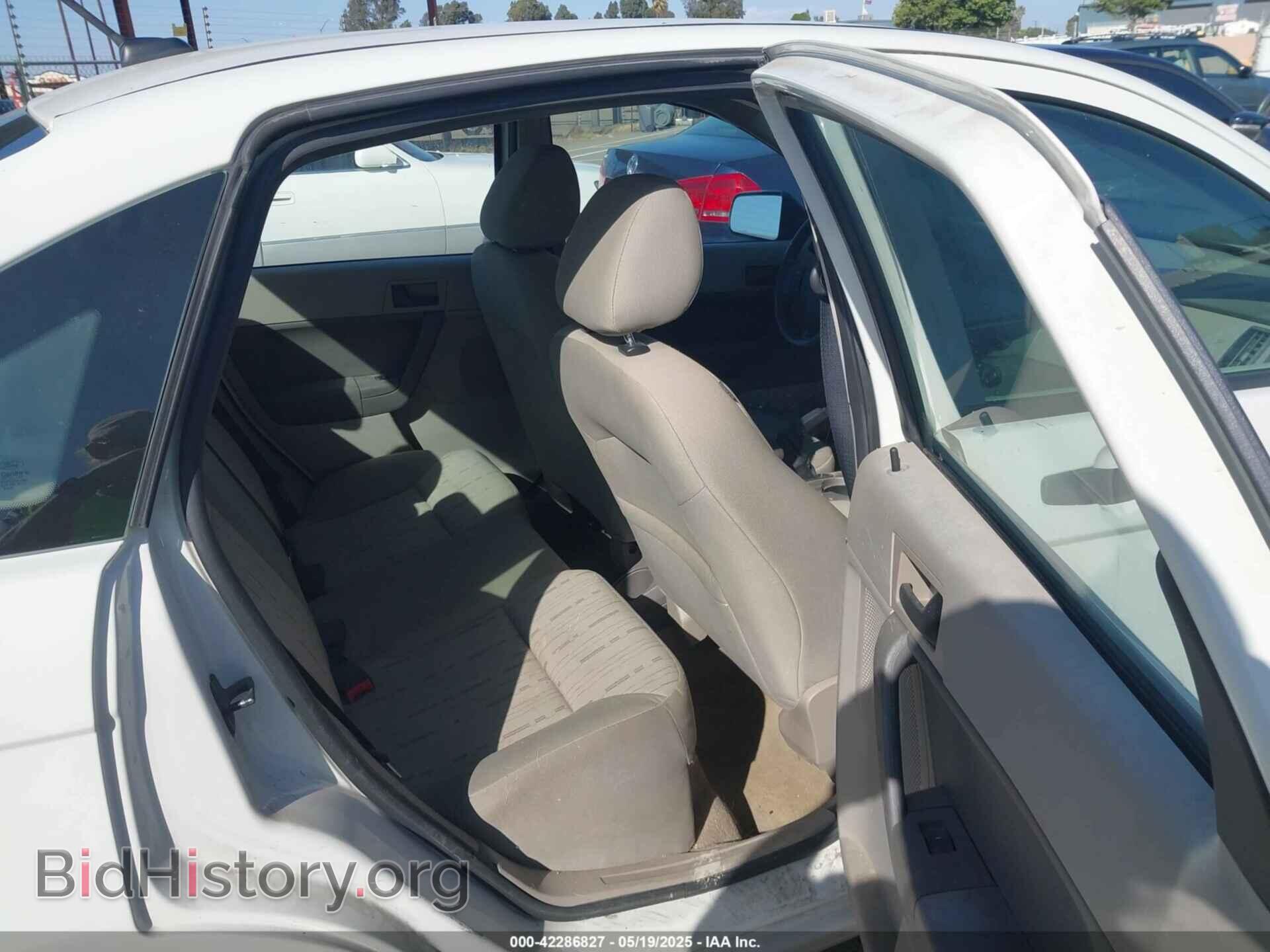 2010 FORD FOCUS - VIN: 1FAHP3FN3AW154922 - Фото 8