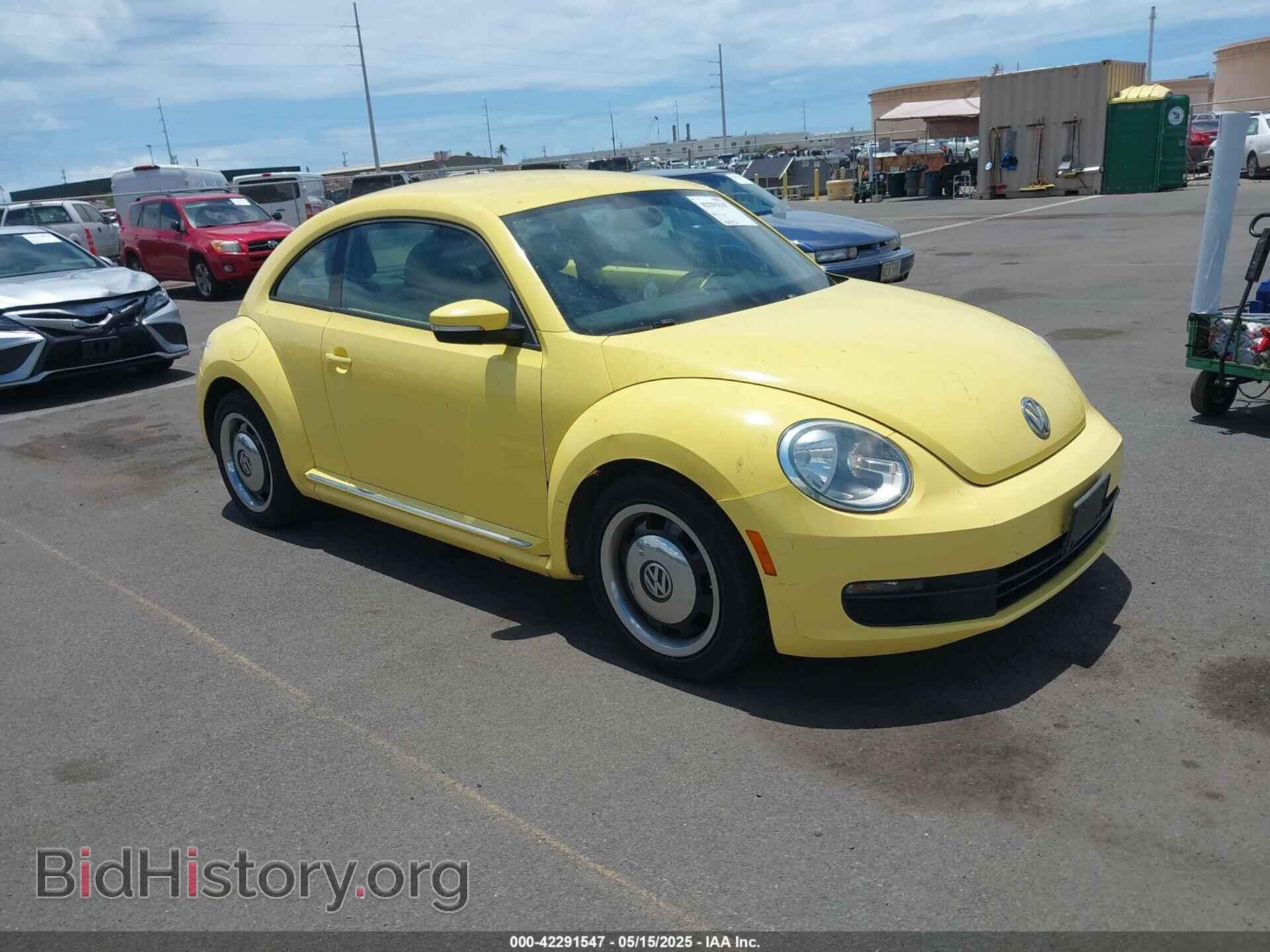 Photo 3VWJP7AT1DM603198 - VOLKSWAGEN BEETLE 2013
