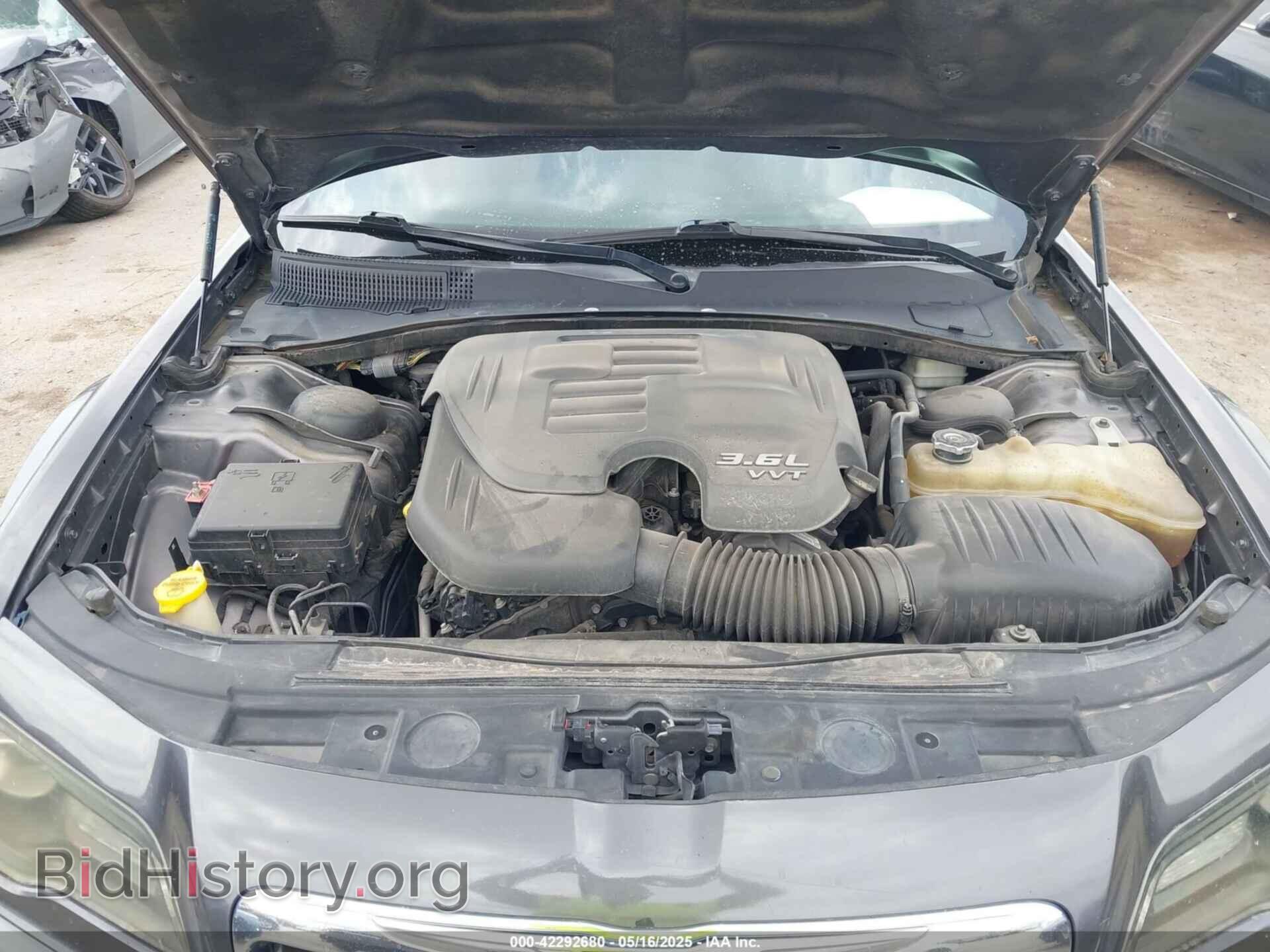2014 CHRYSLER 300 - VIN: 2C3CCAGG5EH201509 - Фото 10