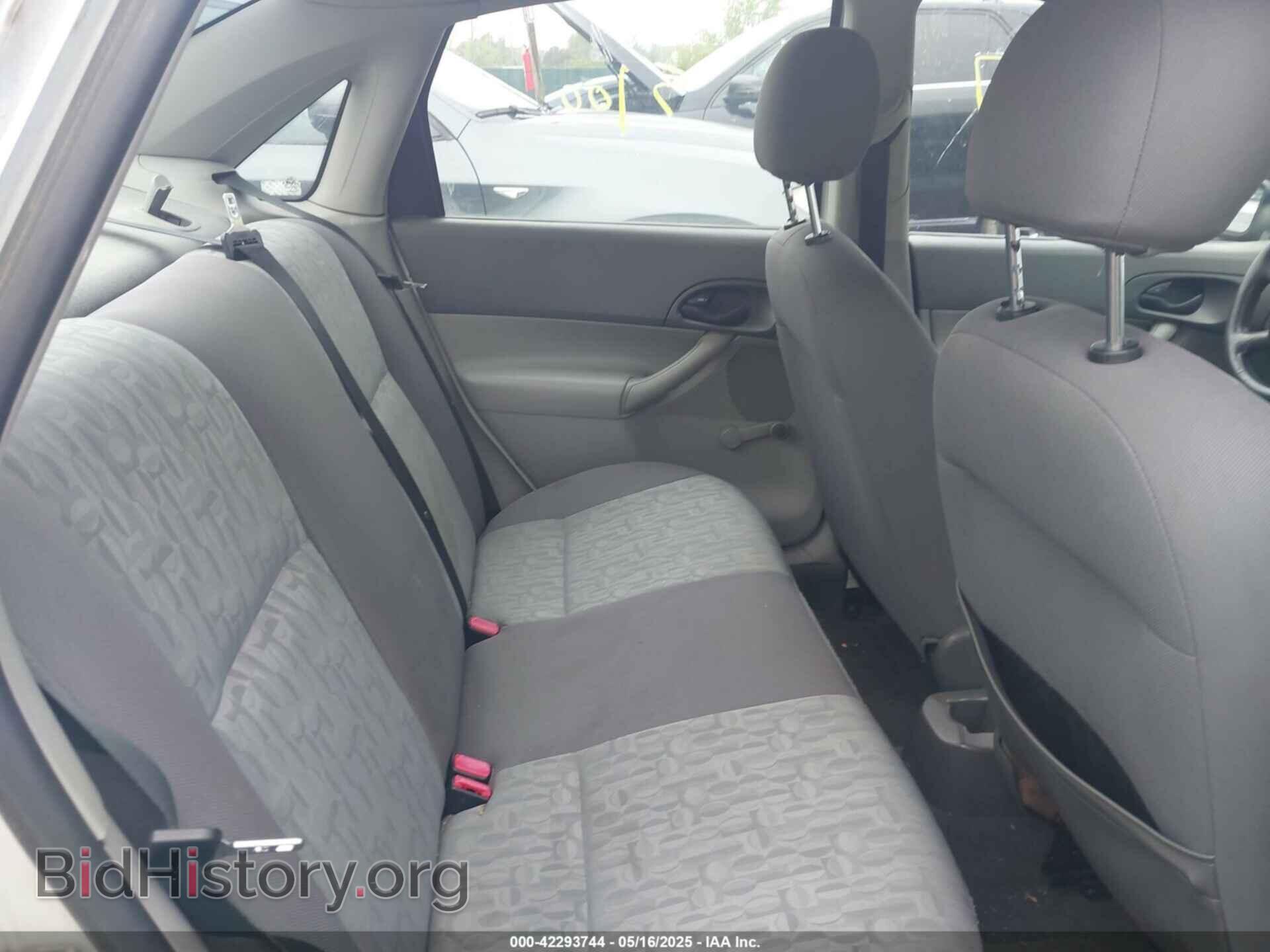 2005 FORD FOCUS - VIN: 1FAFP34N55W206048 - Фото 8