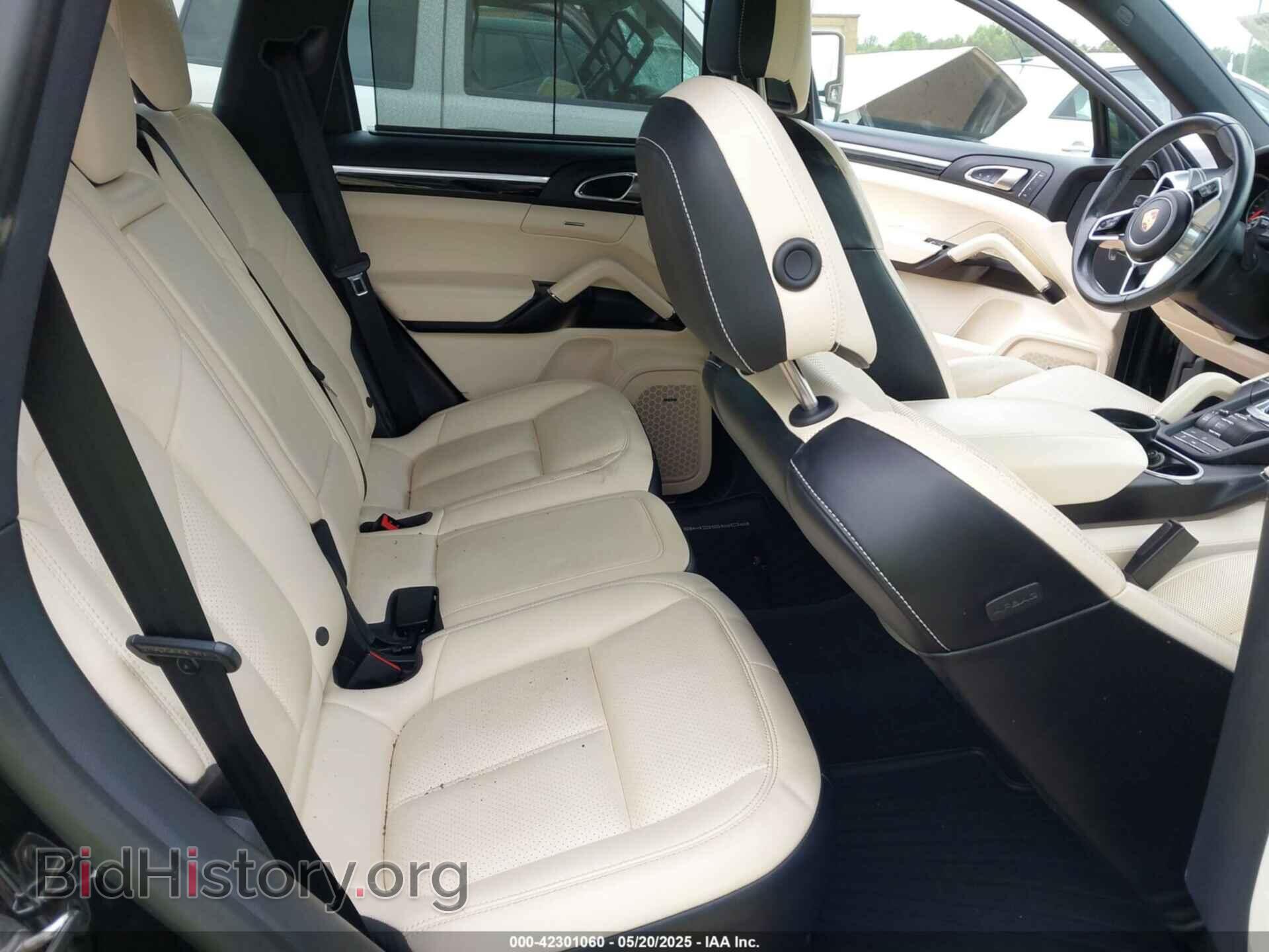2017 PORSCHE CAYENNE - VIN: WP1AA2A20HKA89404 - Фото 8