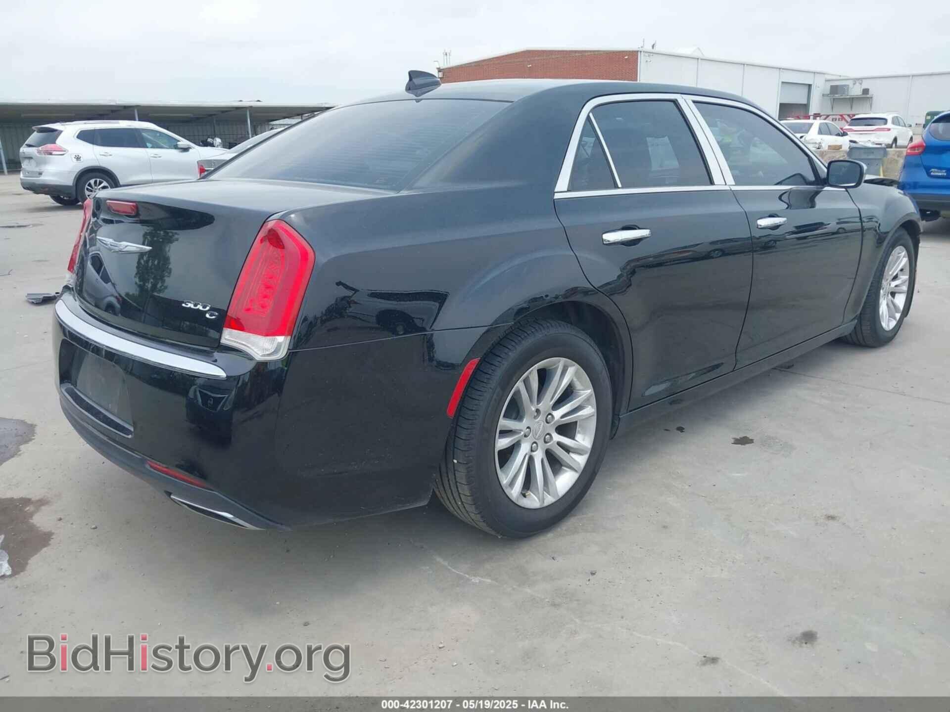 2017 CHRYSLER 300C - VIN: 2C3CCAEG2HH570643 - Фото 4