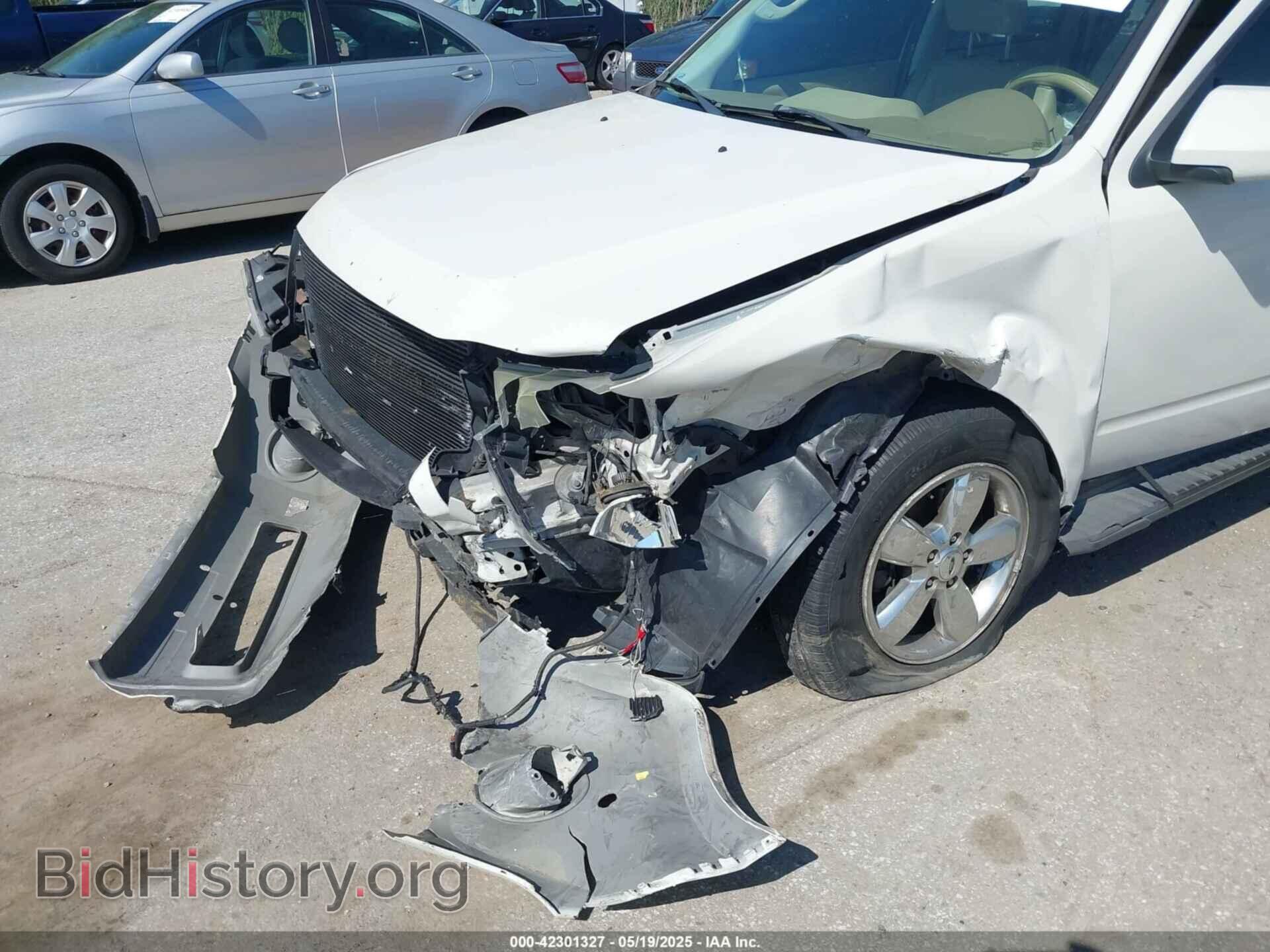 2011 FORD ESCAPE - VIN: 1FMCU0EG4BKB13038 - Фото 6