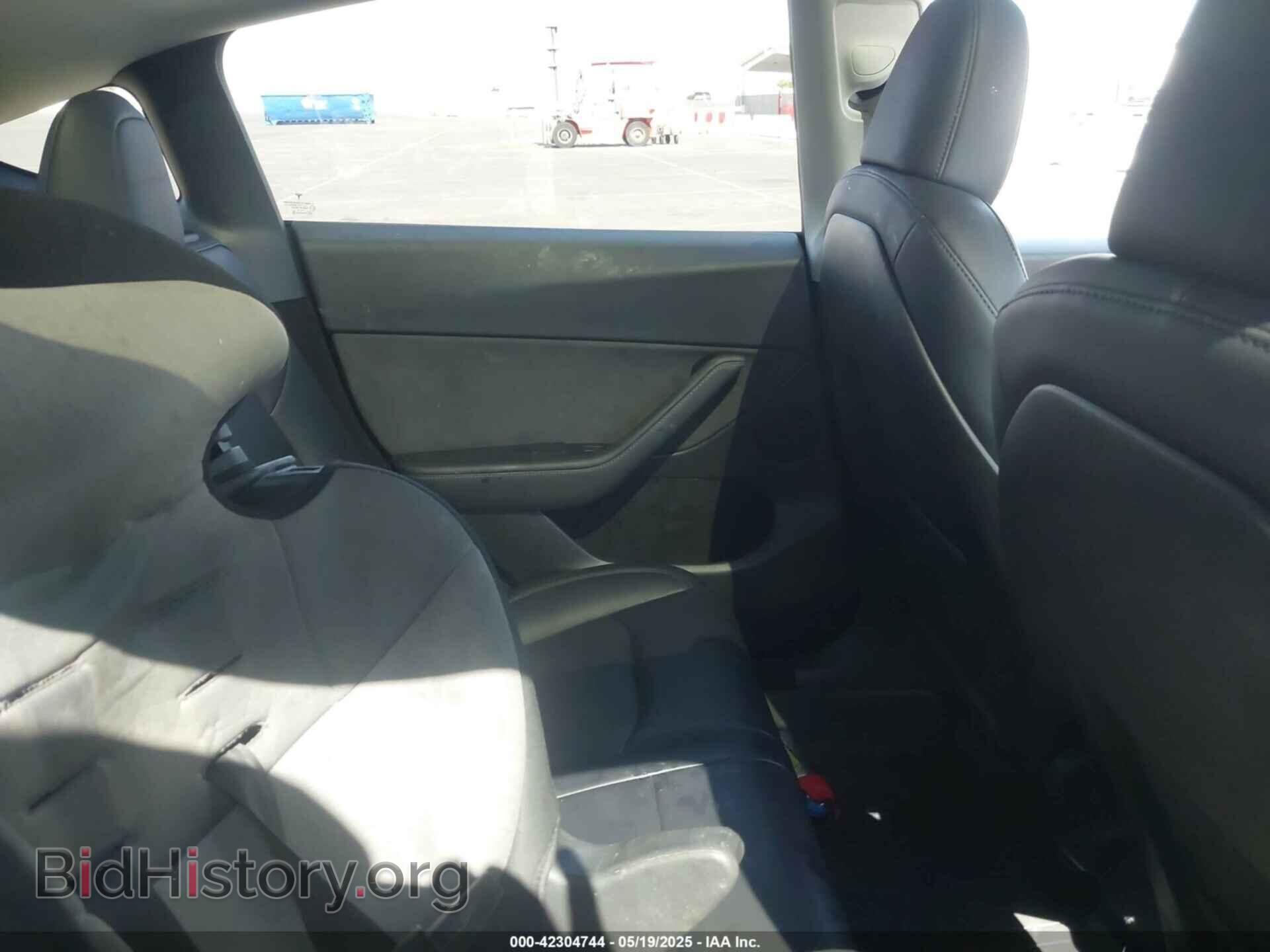 2024 TESLA MODEL Y - VIN: 7SAYGDED9RF093975 - Фото 8