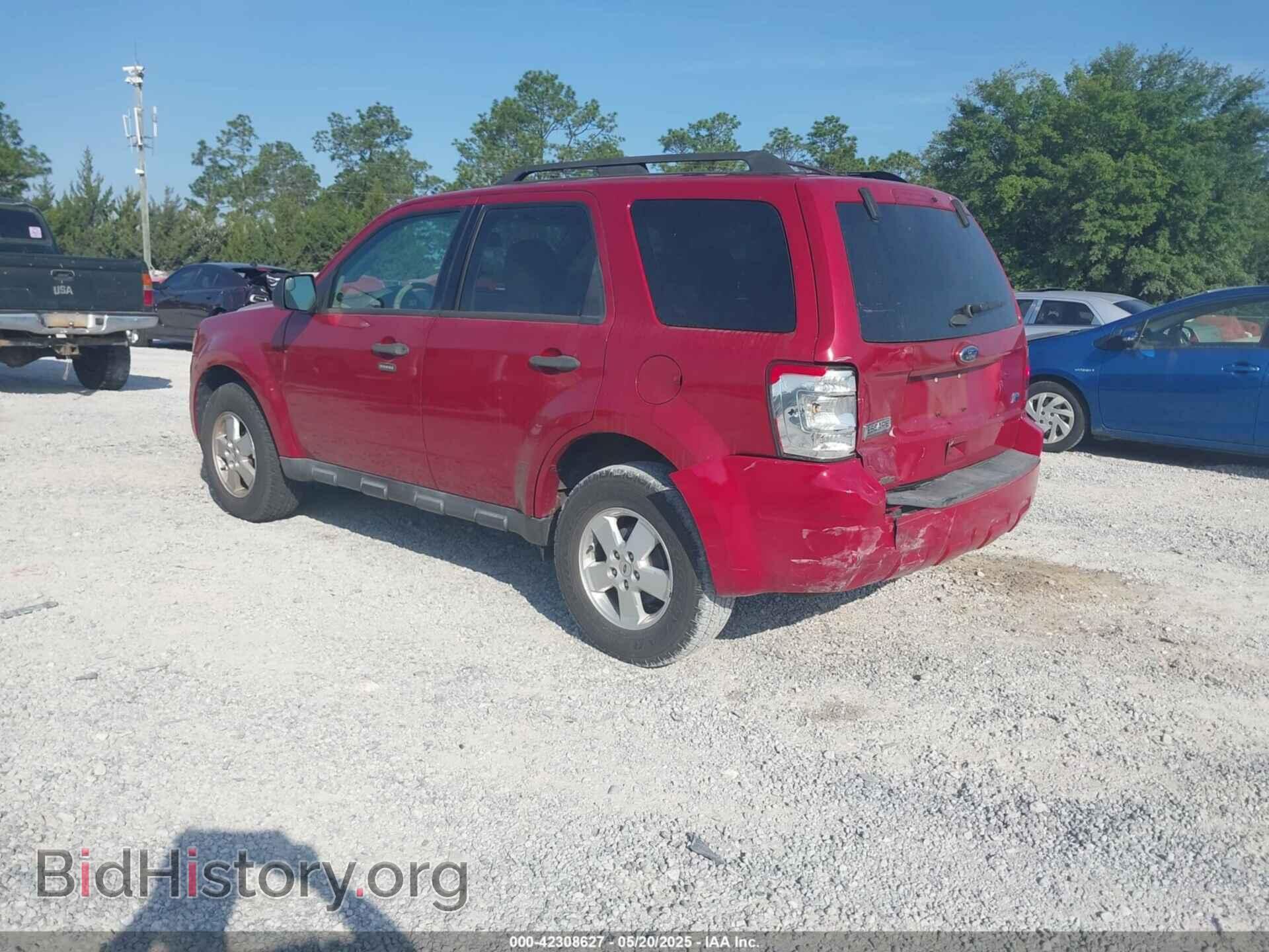 2011 FORD ESCAPE - VIN: 1FMCU0DG8BKA92826 - Фото 3