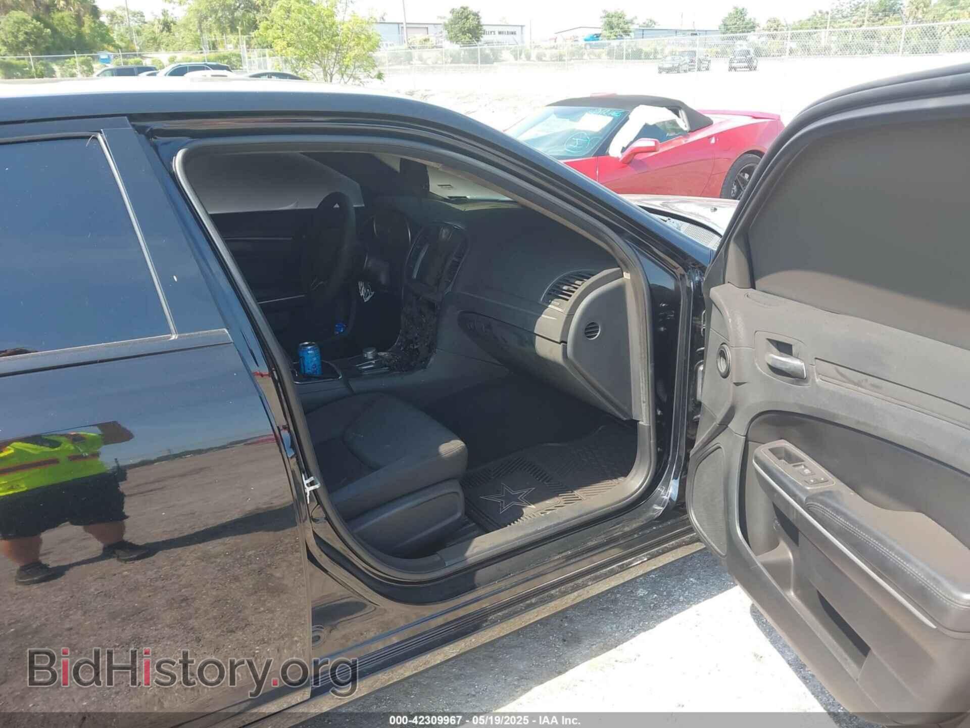 2019 CHRYSLER 300 - VIN: 2C3CCAAG0KH613471 - Фото 5