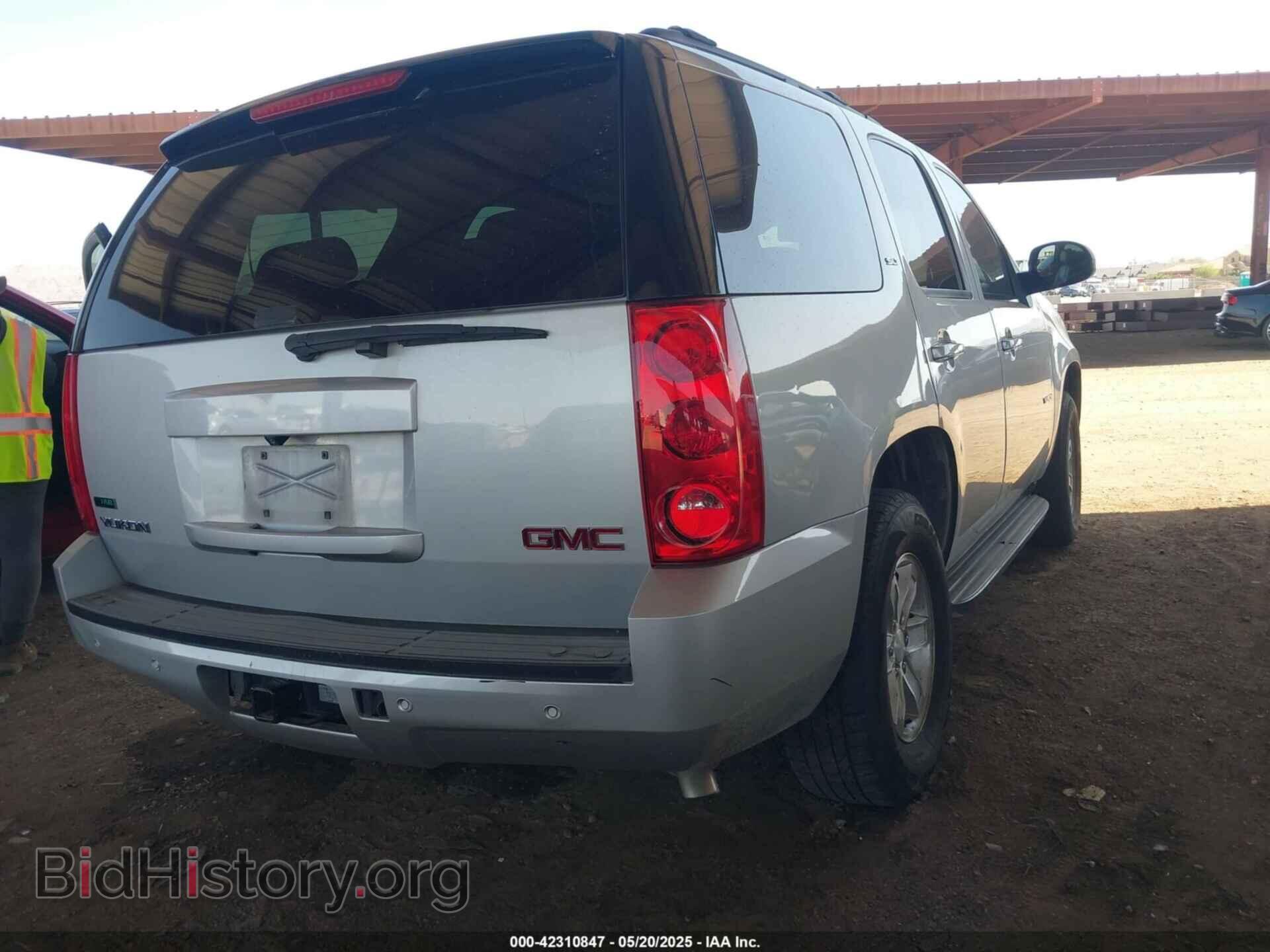2011 GMC YUKON - VIN: 1GKS2CE02BR136565 - Фото 4