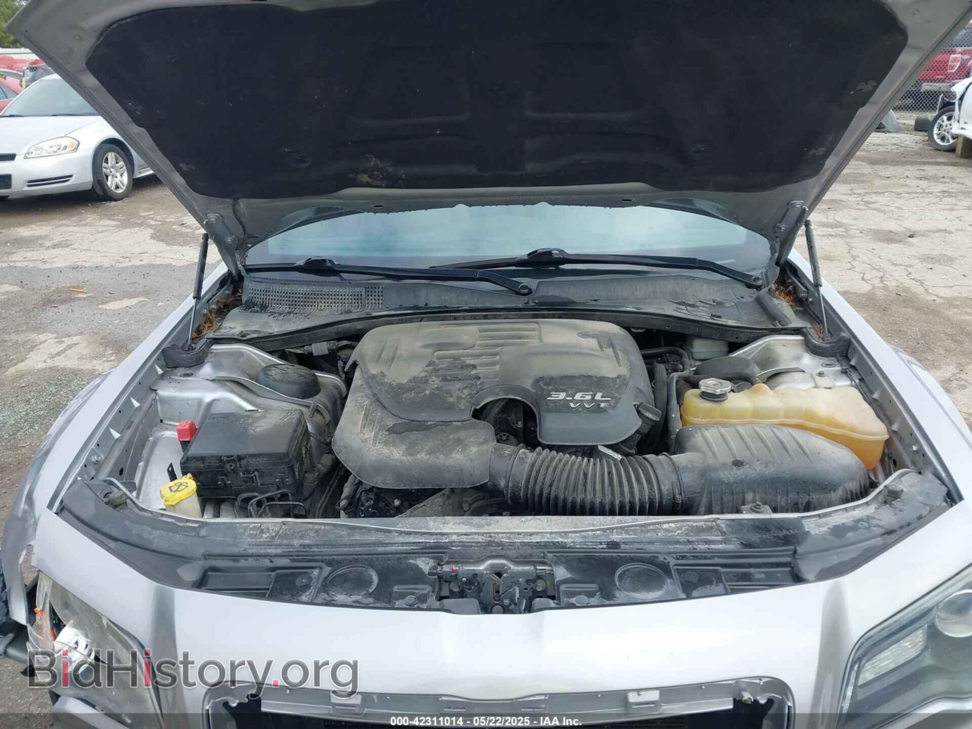 2014 CHRYSLER 300 - VIN: 2C3CCAGG1EH161994 - Фото 10