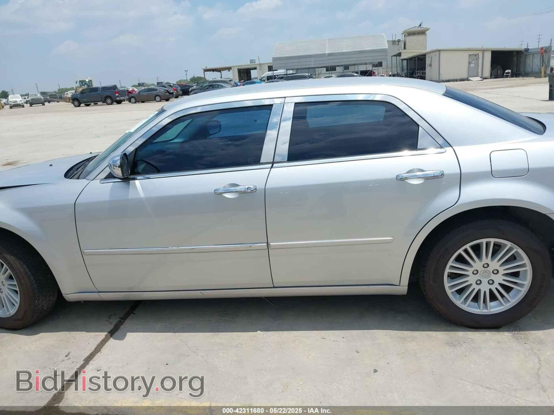 2010 CHRYSLER 300 - VIN: 2C3CA4CD7AH216431 - Фото 14