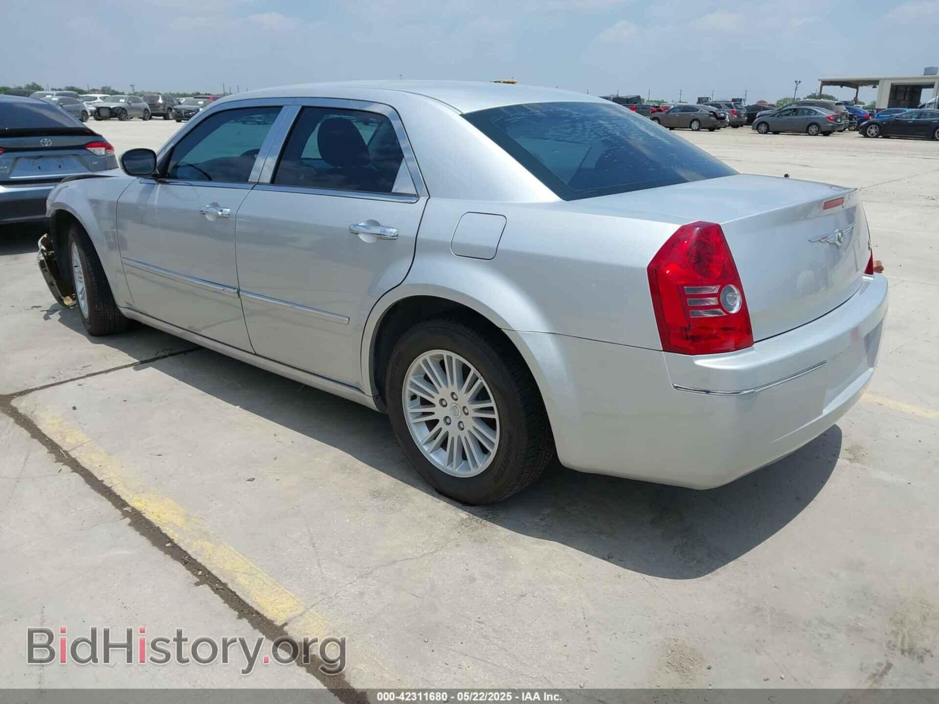 2010 CHRYSLER 300 - VIN: 2C3CA4CD7AH216431 - Фото 3