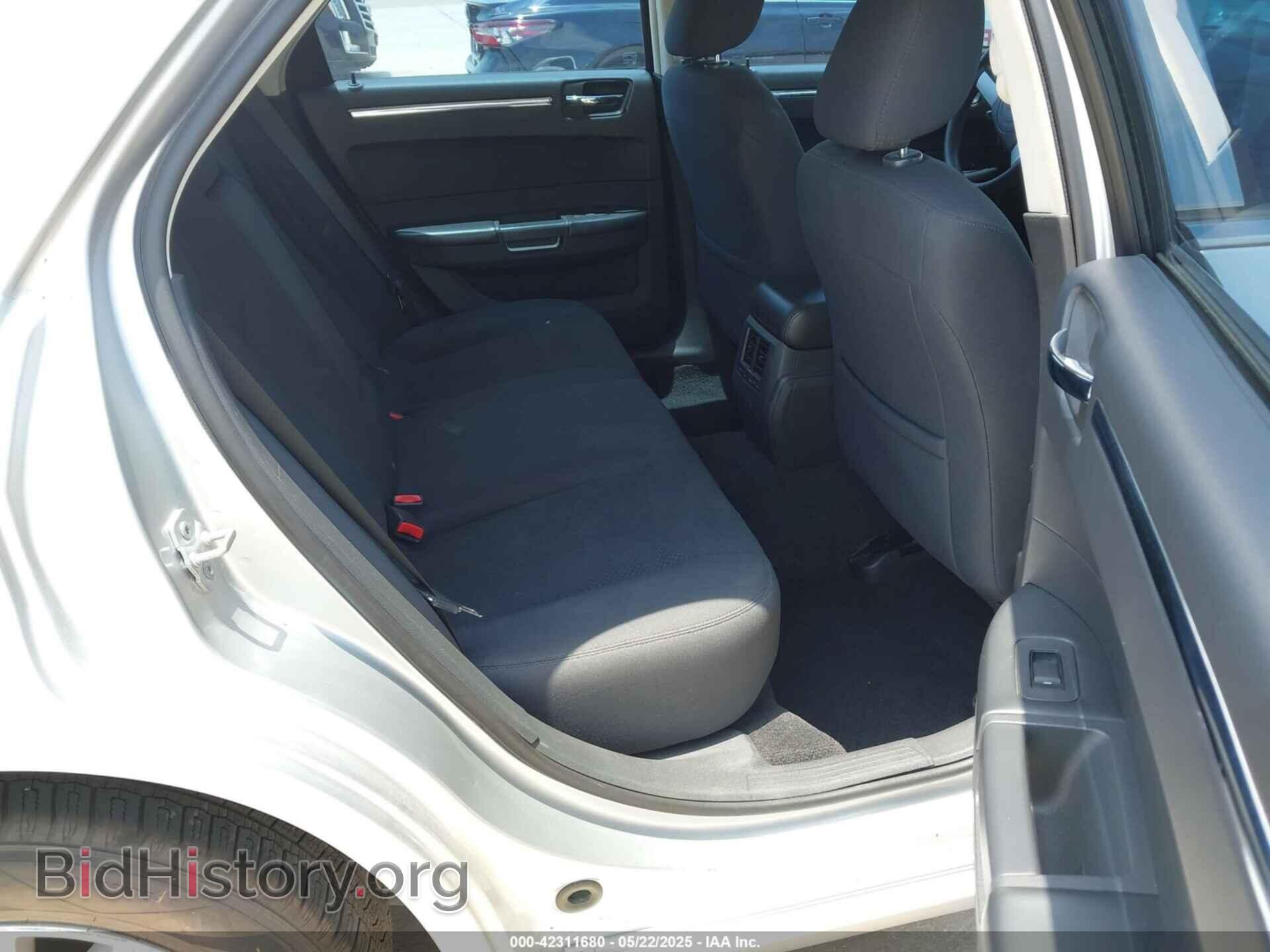 2010 CHRYSLER 300 - VIN: 2C3CA4CD7AH216431 - Фото 8
