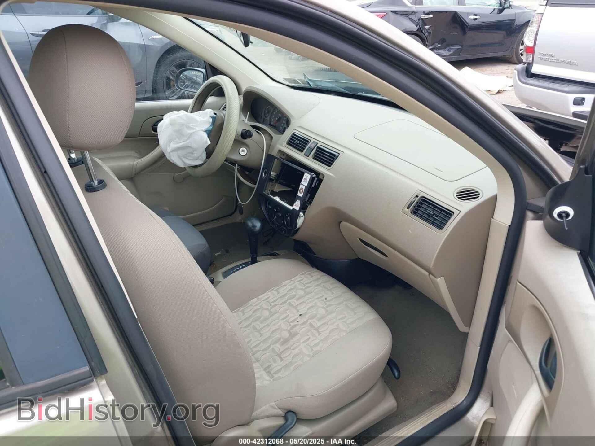 2005 FORD FOCUS - VIN: 1FAFP34N05W179924 - Фото 5