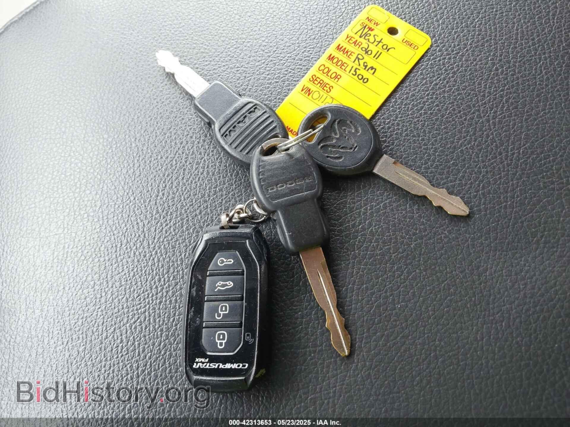 2011 RAM RAM 1500 - VIN: 1D7RV1CPXBS524633 - Фото 11
