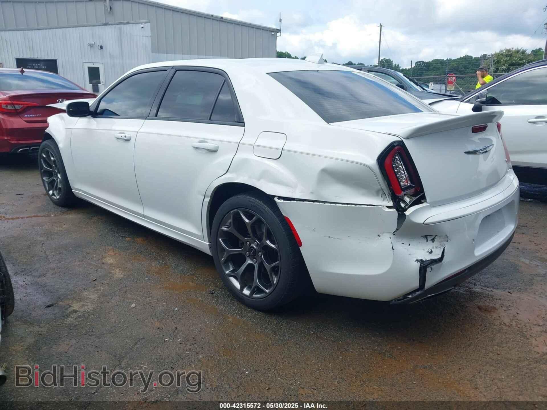 2018 CHRYSLER 300 - VIN: 2C3CCABT5JH117852 - Фото 3