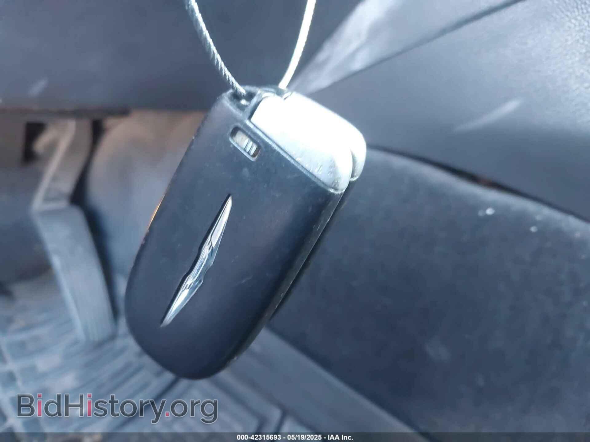 2012 CHRYSLER 300 - VIN: 2C3CCACG8CH227086 - Фото 11