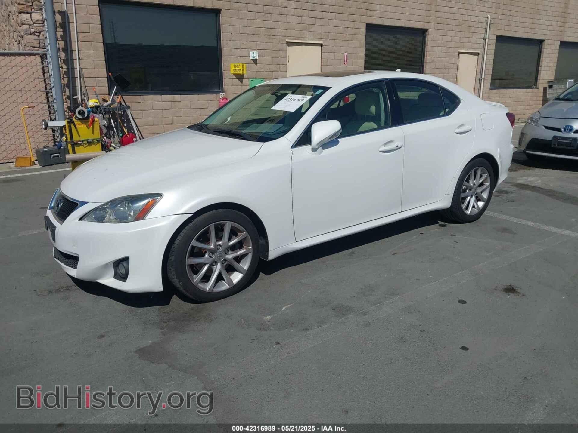 2011 LEXUS IS 250 - VIN: JTHBF5C28B5151982 - Фото 2