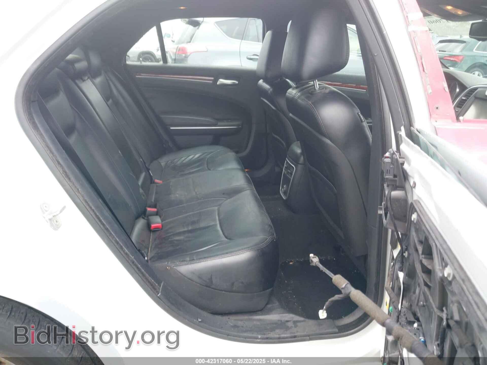 2014 CHRYSLER 300 - VIN: 2C3CCARGXEH216732 - Фото 8