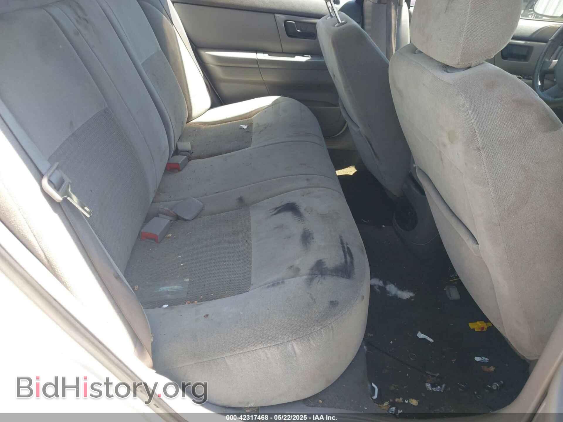 2005 FORD TAURUS - VIN: 1FAFP53255A135319 - Фото 8