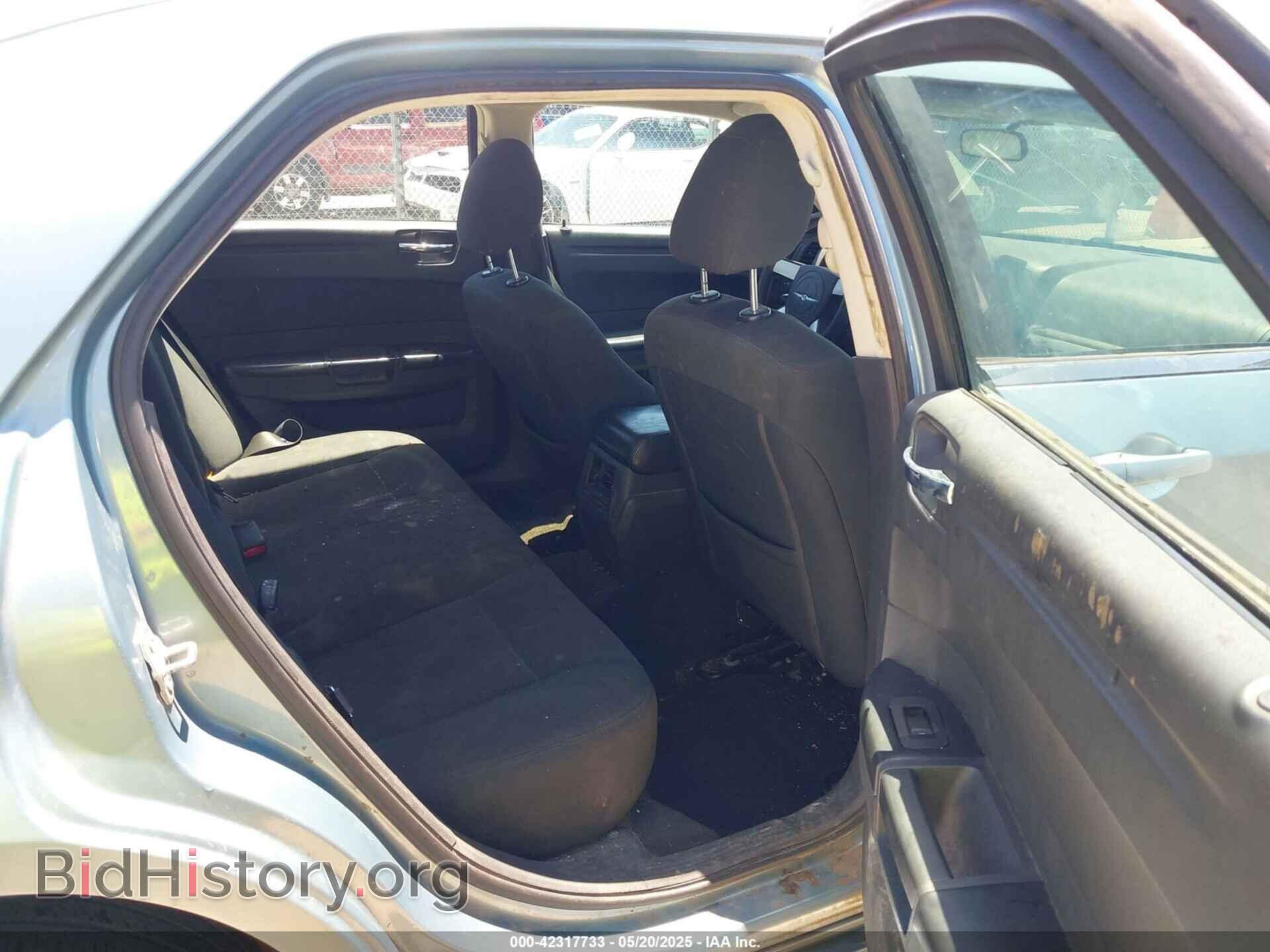 2008 CHRYSLER 300 - VIN: 2C3LA43R88H330010 - Фото 8