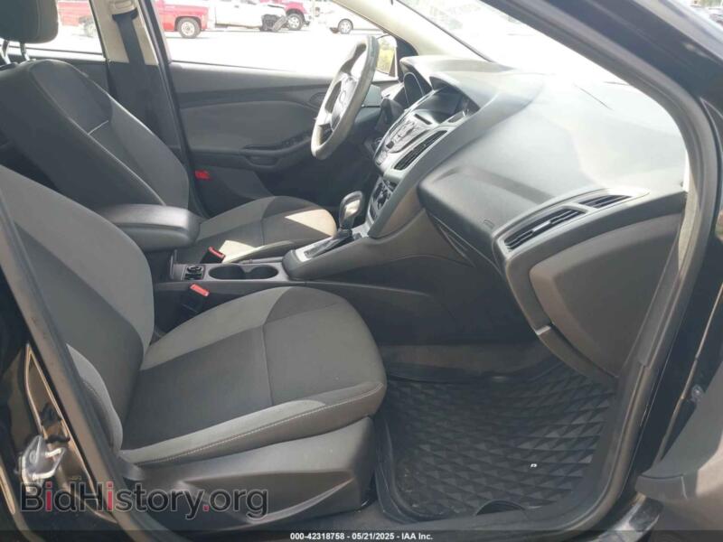 2012 Ford FOCUS (VIN 1FAHP3F25CL221093) — photo 5 of 11
