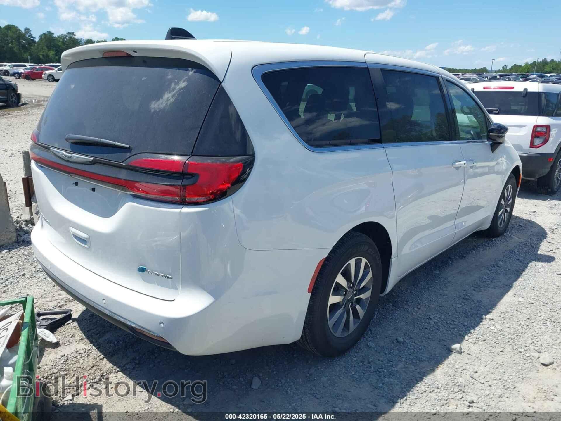 2025 CHRYSLER PACIFICA HYBRID - VIN: 2C4RC1S72SR577488 - Фото 4